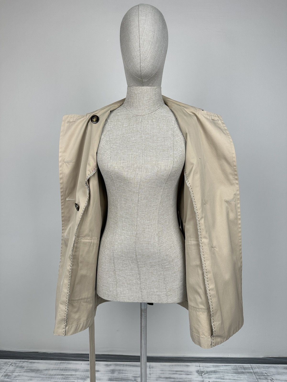 Weekend Max Mara Weekend Max Mara Double-Breasted Beige Trench Coat size 42 Size M / US 6-8 / IT 42-44 - 12 Thumbnail