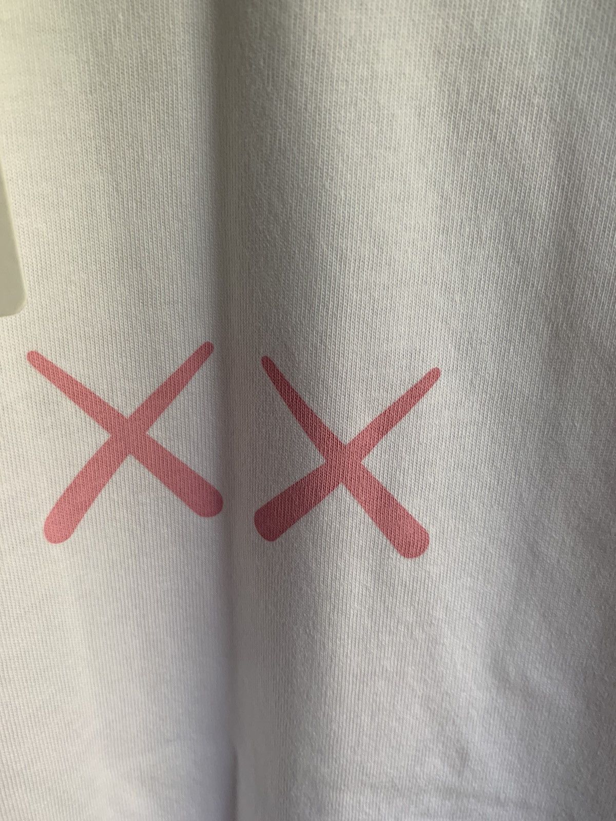 Kaws × Uniqlo Kaws x Uniqlo Time Off Tee White Size US L / EU 52-54 / 3 - 5 Thumbnail