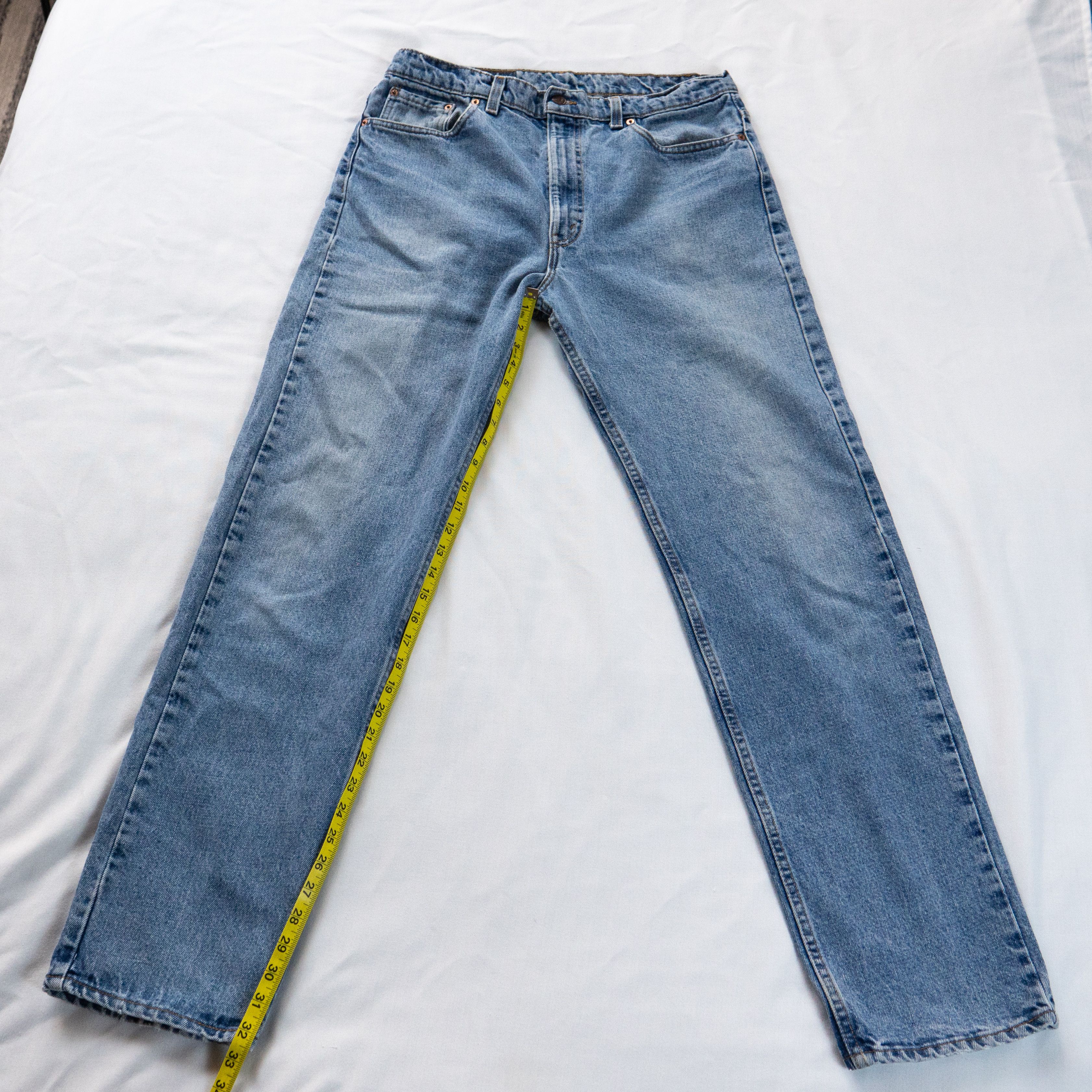 Levi's Vintage 1995 Levi’s 505 – 38x34 – USA-Made – Light Wash Size US 38 / EU 54 - 1 Thumbnail