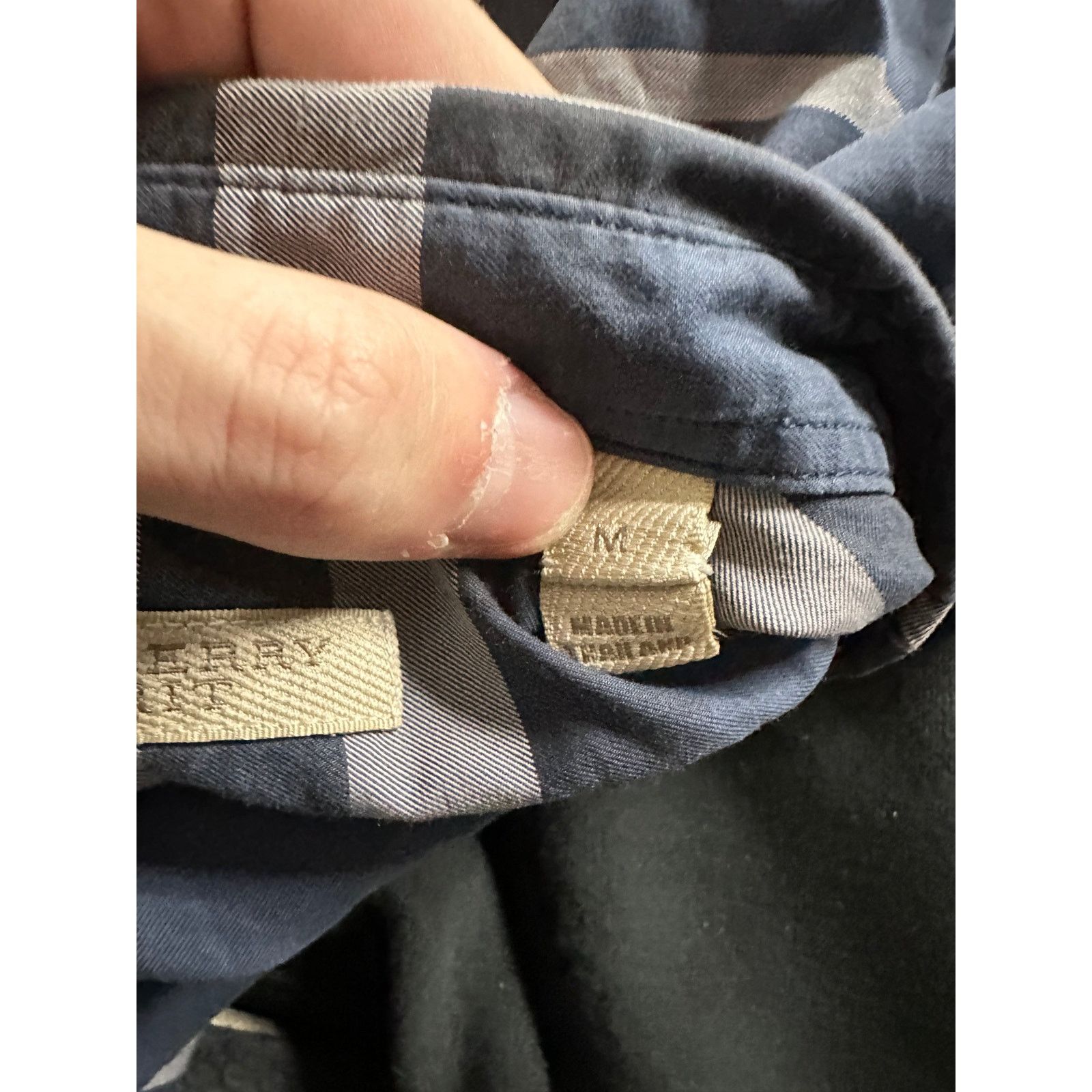 Burberry Burberry Stripe Polo Button Up Navy White Used Medium Size US M / EU 48-50 / 2 - 3 Thumbnail