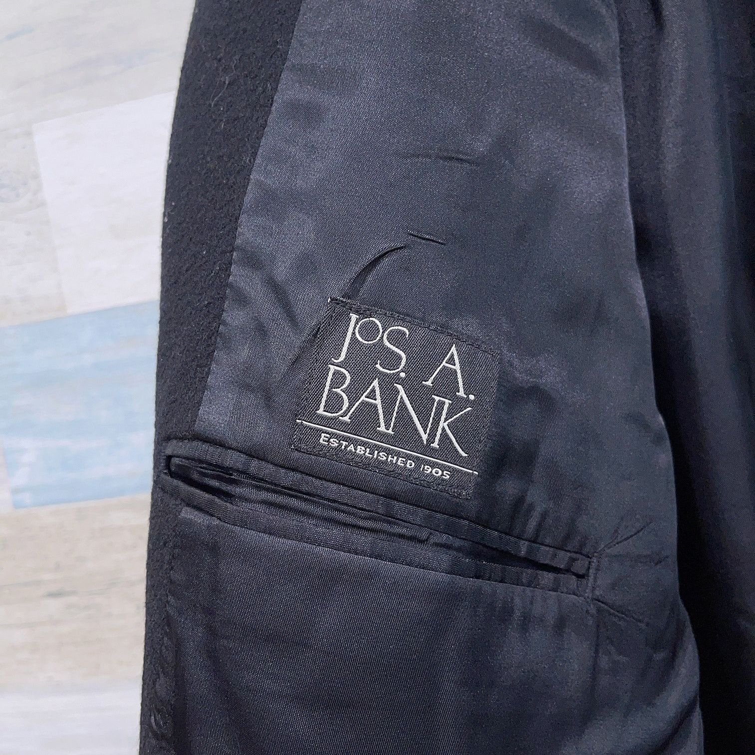 Jos. A. Bank Jos A Bank Wool Flannel Long Overcoat Black Mens 46R Size US XL / EU 56 / 4 - 7 Thumbnail