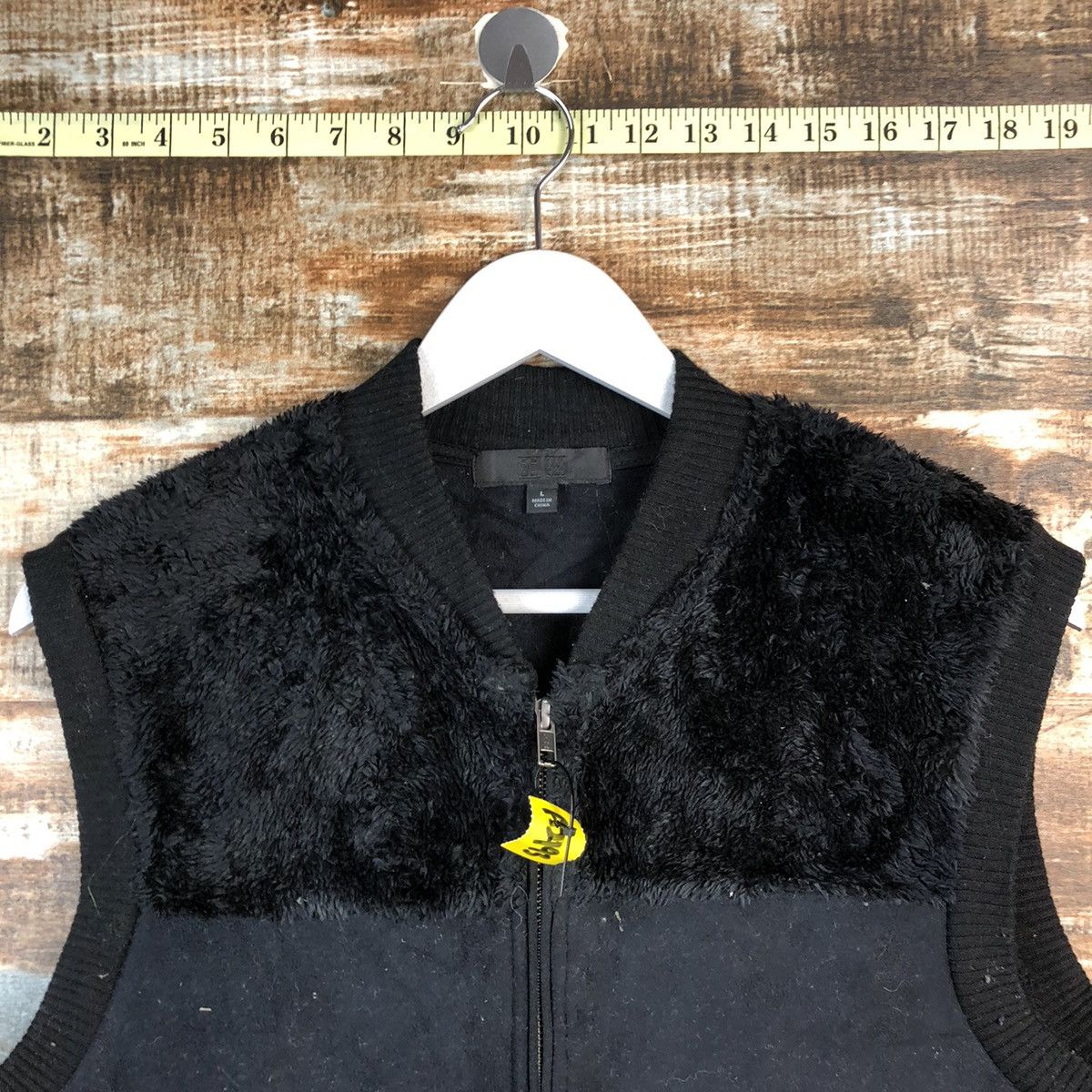 Uniqlo Uniqlo Black vintage fur japan Vest #A2193 Size US M / EU 48-50 / 2 - 4 Thumbnail