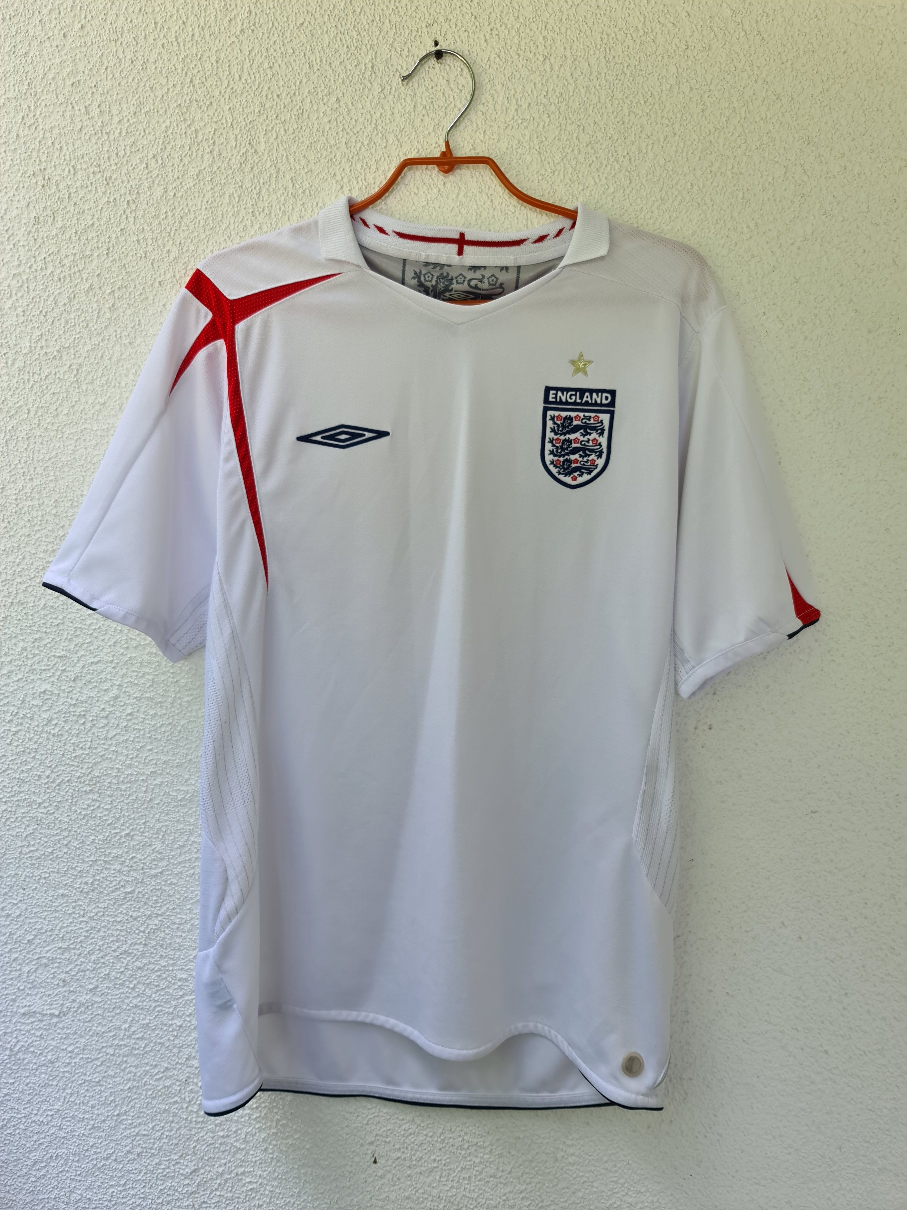 Umbro UMBRO ENGLAND 2005 2006 HOME FOOTBALL SOCCER JERSEY tshirt Size US L / EU 52-54 / 3 - 1 Thumbnail
