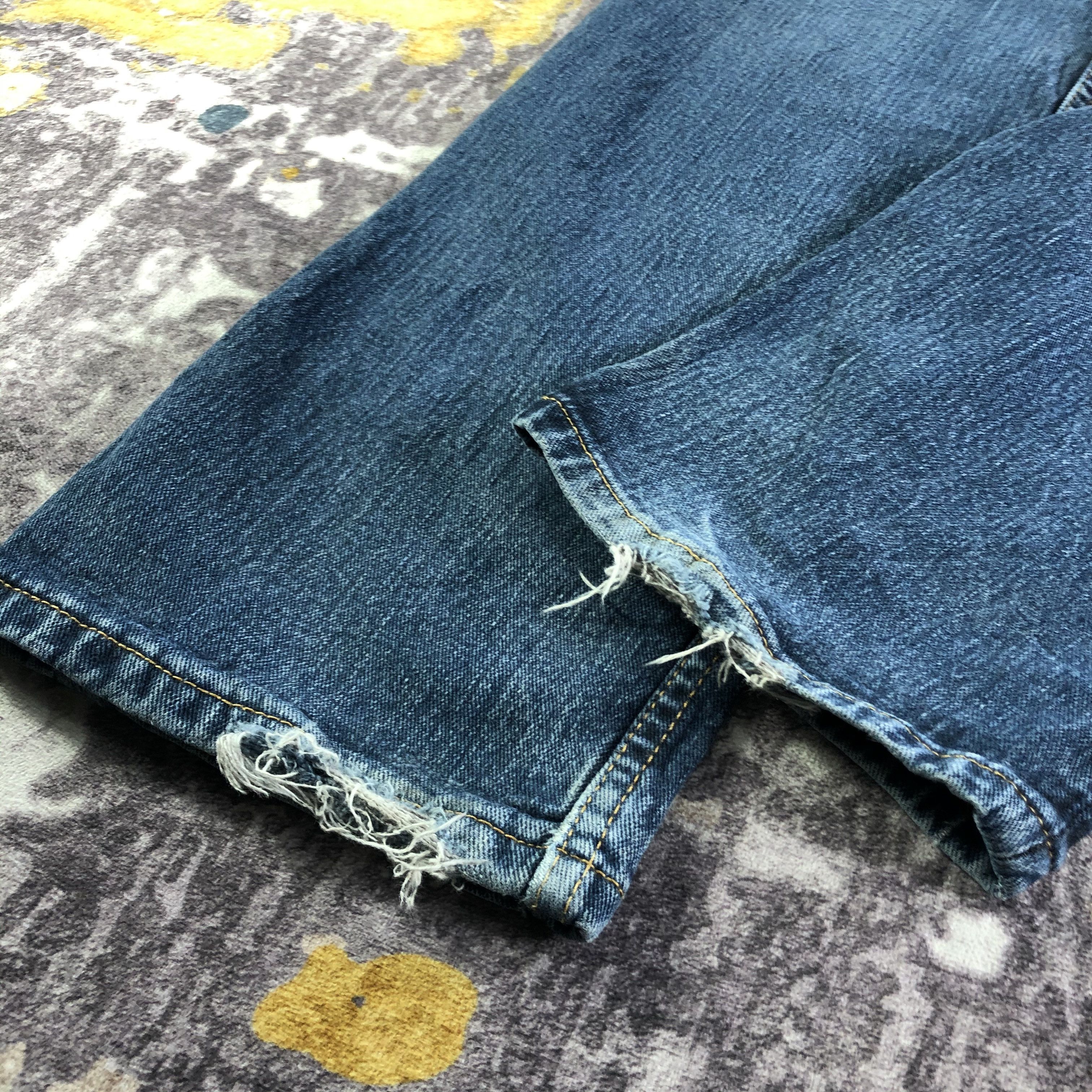 Levi's × Vintage Vintage Blue Wash Levis 505 Jeans-JM3487 Size US 37 - 4 Thumbnail