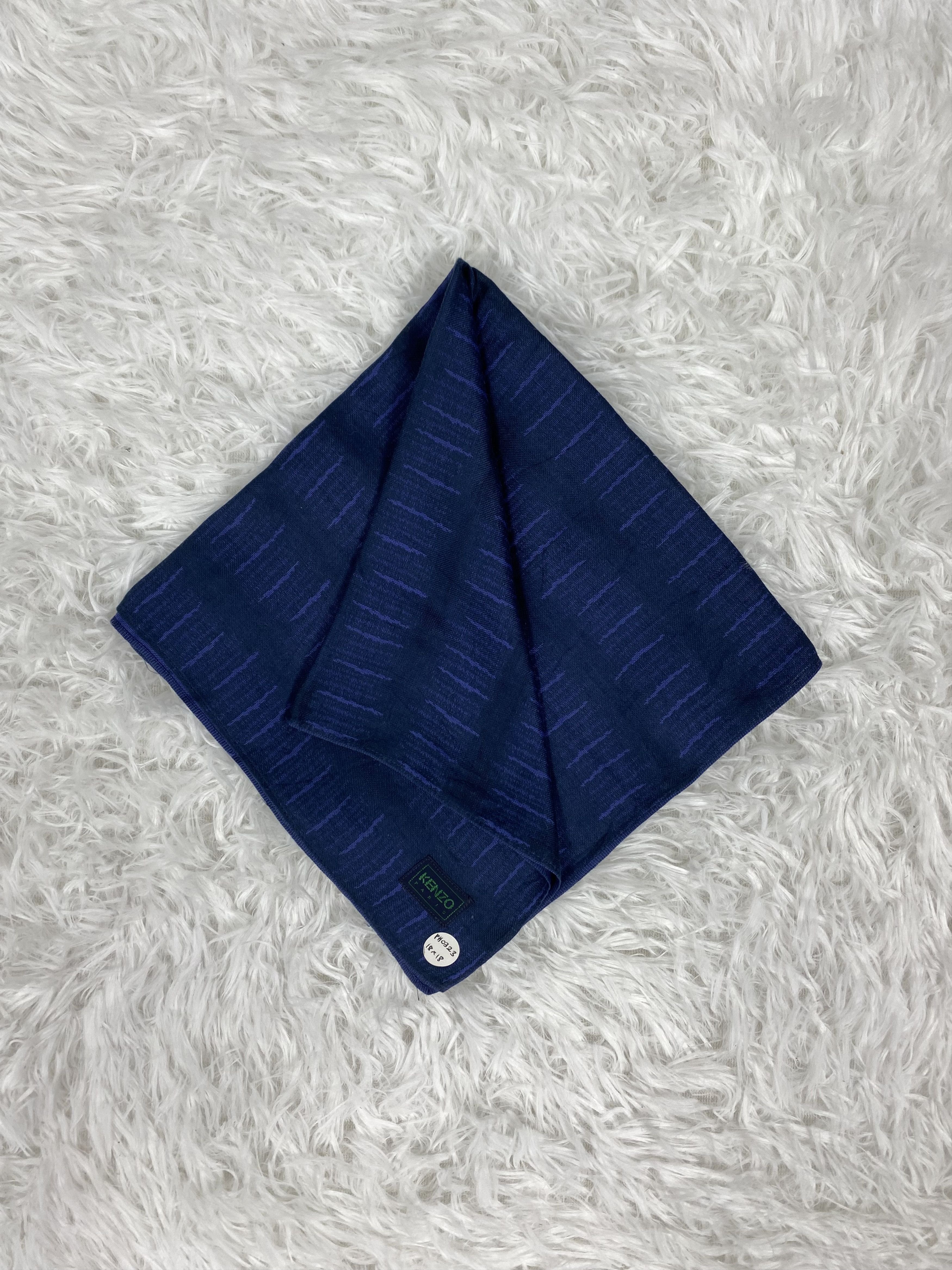 Kenzo Vintage Kenzo Handkerchief Neckerchief PH0323 Size ONE SIZE - 1 Thumbnail