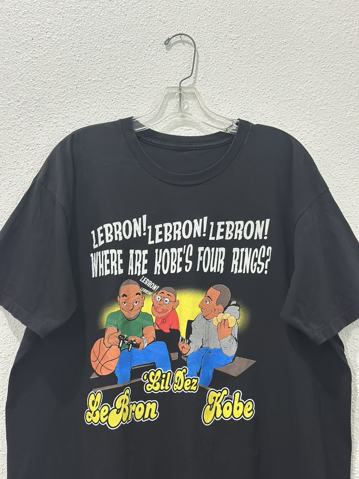 NBA Vintage 2009 Kobe Bryant LeBron James LilDez Nike Commercial Size US XL / EU 56 / 4 - 2 Thumbnail