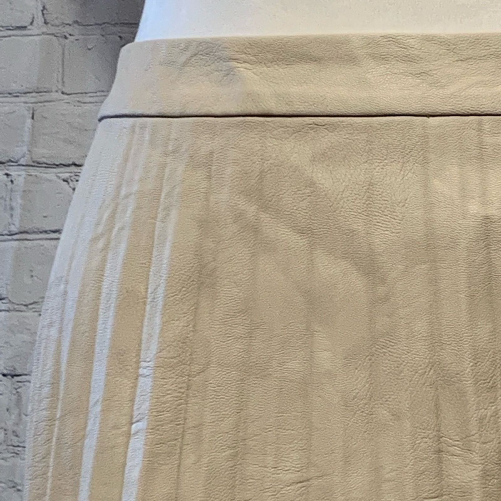 BB Dakota BB DAKOTA BY STEVE MADDEN FAUX LEATHER PLEATED A-LINE SKIRT Size 28" / US 6 / IT 42 - 8 Thumbnail