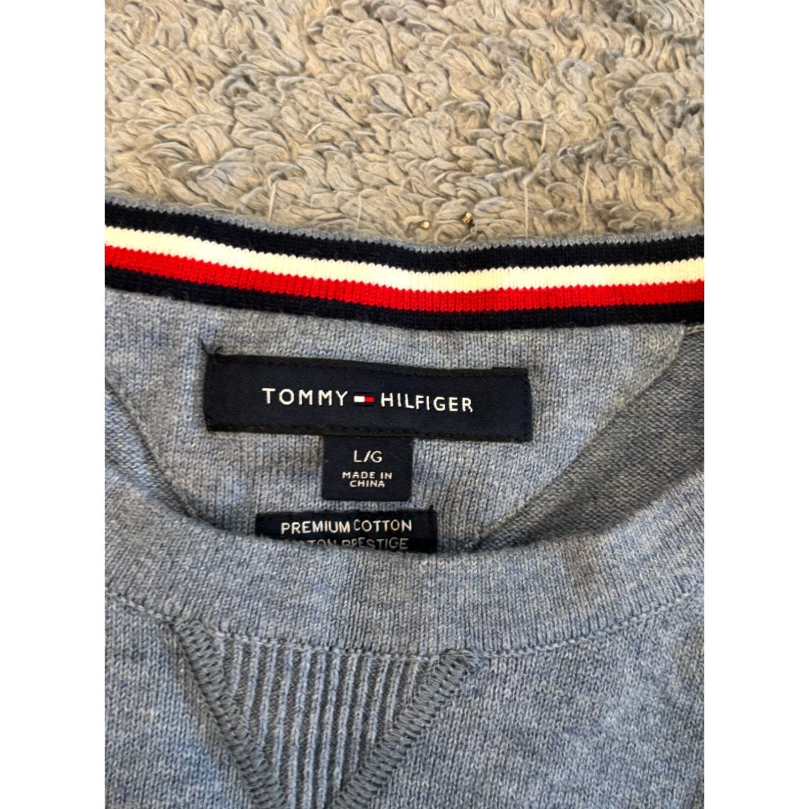 Tommy Hilfiger Tommy Hilfiger Sweater Mens Large Blue Solid Crew Neck Premium Cotton Casual Size US L / EU 52-54 / 3 - 2 Thumbnail