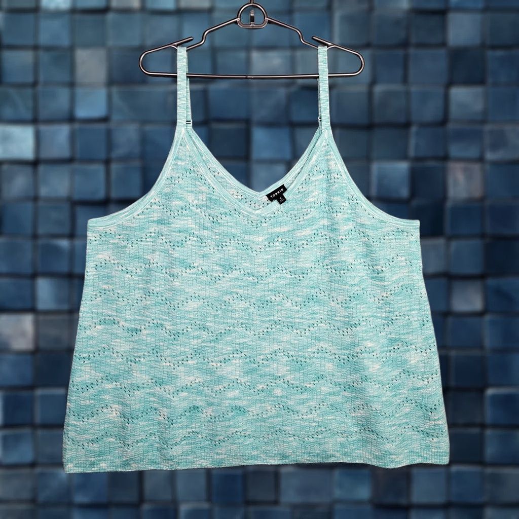 Torrid Torrid Green Knit Sleeveless Cami Swing Top Size 4 Women’s Dressy Casual Spaghetti Strap V-Neck Knit Blouse/Top Size S / US 4 / IT 40 - 1 Thumbnail