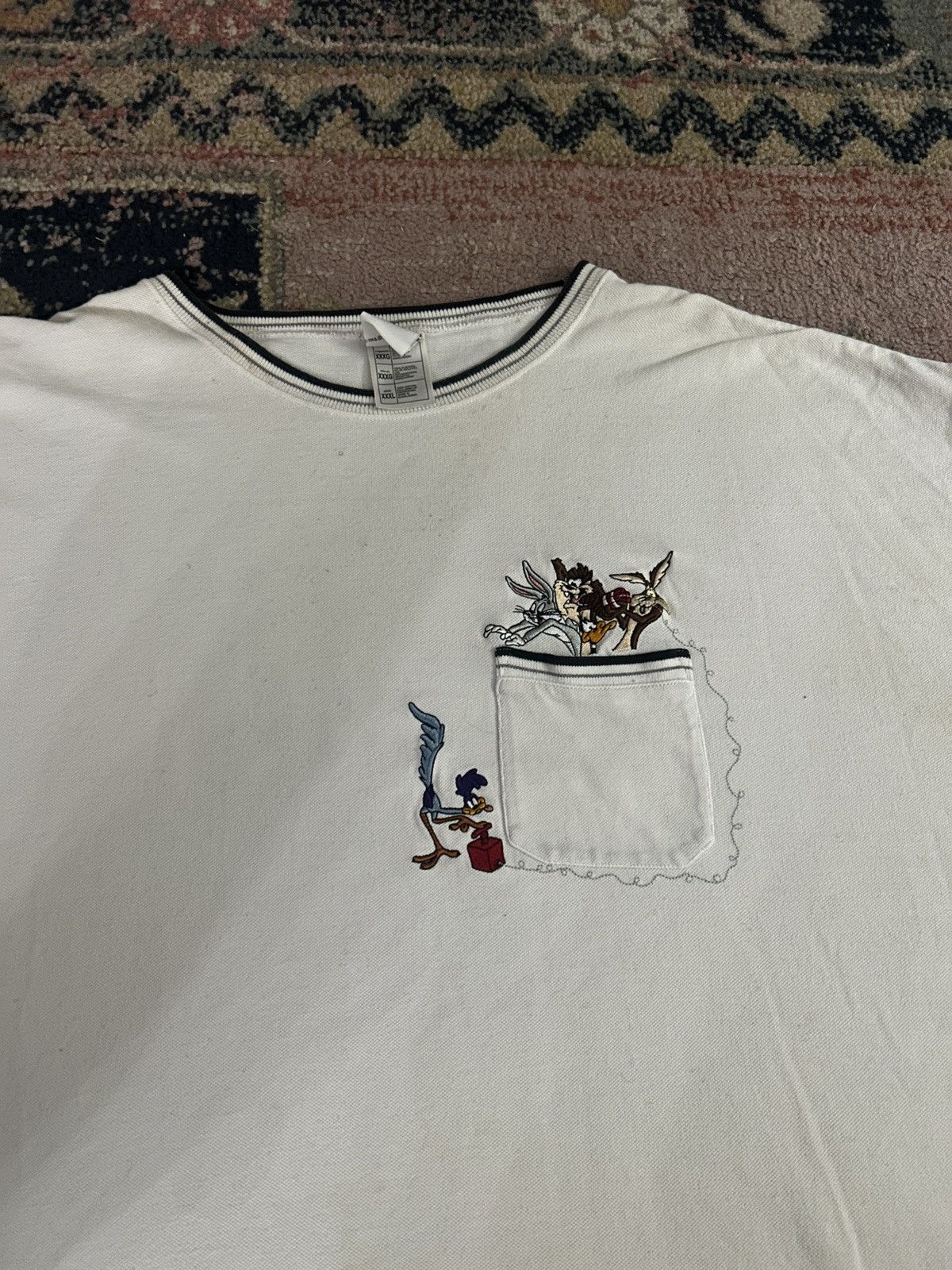 Warner Bros Vintage 90s Warner Bros Studio Looney Tunes Pocket T-Shirt Size US XXL / EU 58 / 5 - 1 Thumbnail