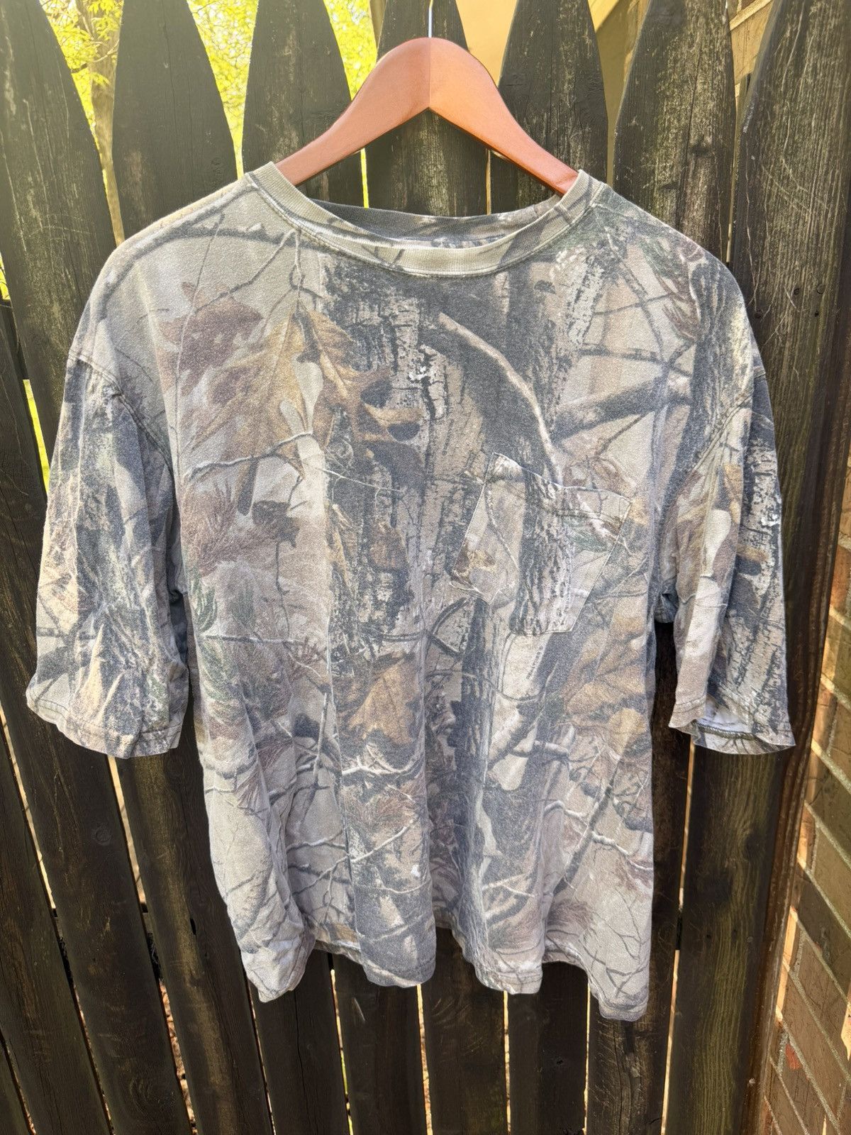 Rap Tees VTG Camo Pocket tee Size US XL / EU 56 / 4 - 1 Thumbnail