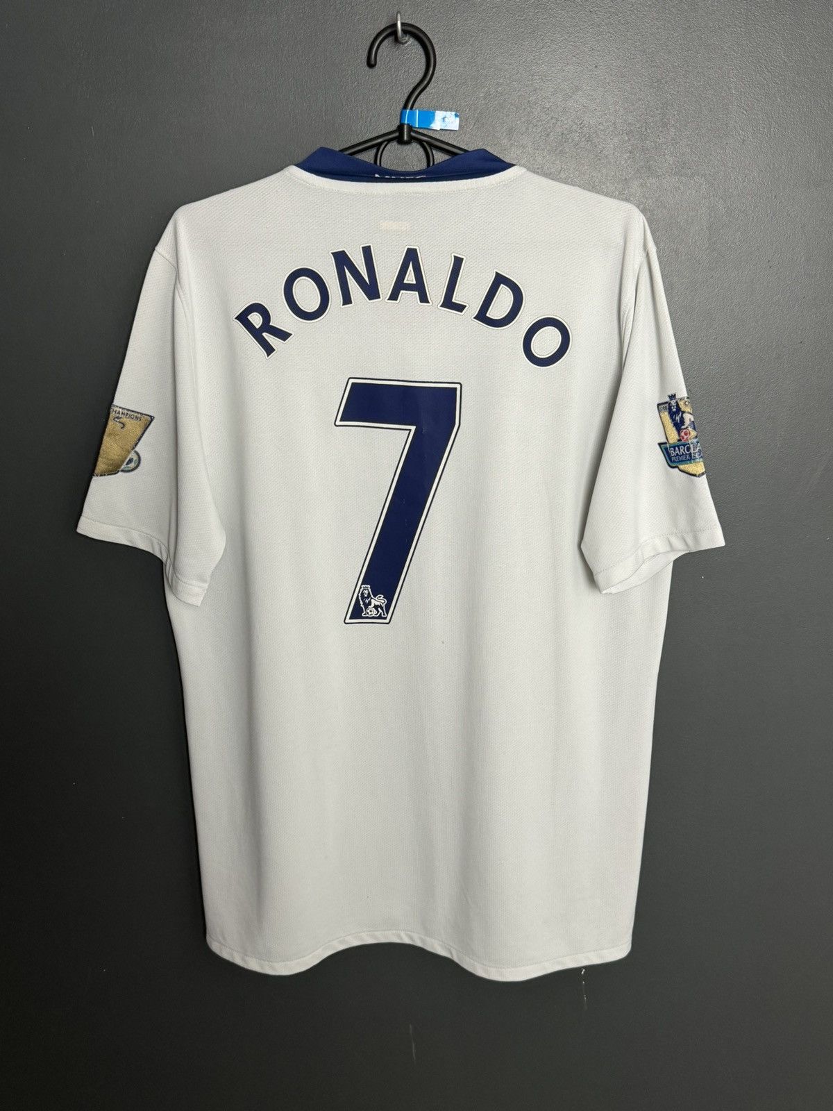 Nike Manchester United 08/09 Away Ronaldo Football Jersey T-Shirt Size US M / EU 48-50 / 2 - 1 Thumbnail