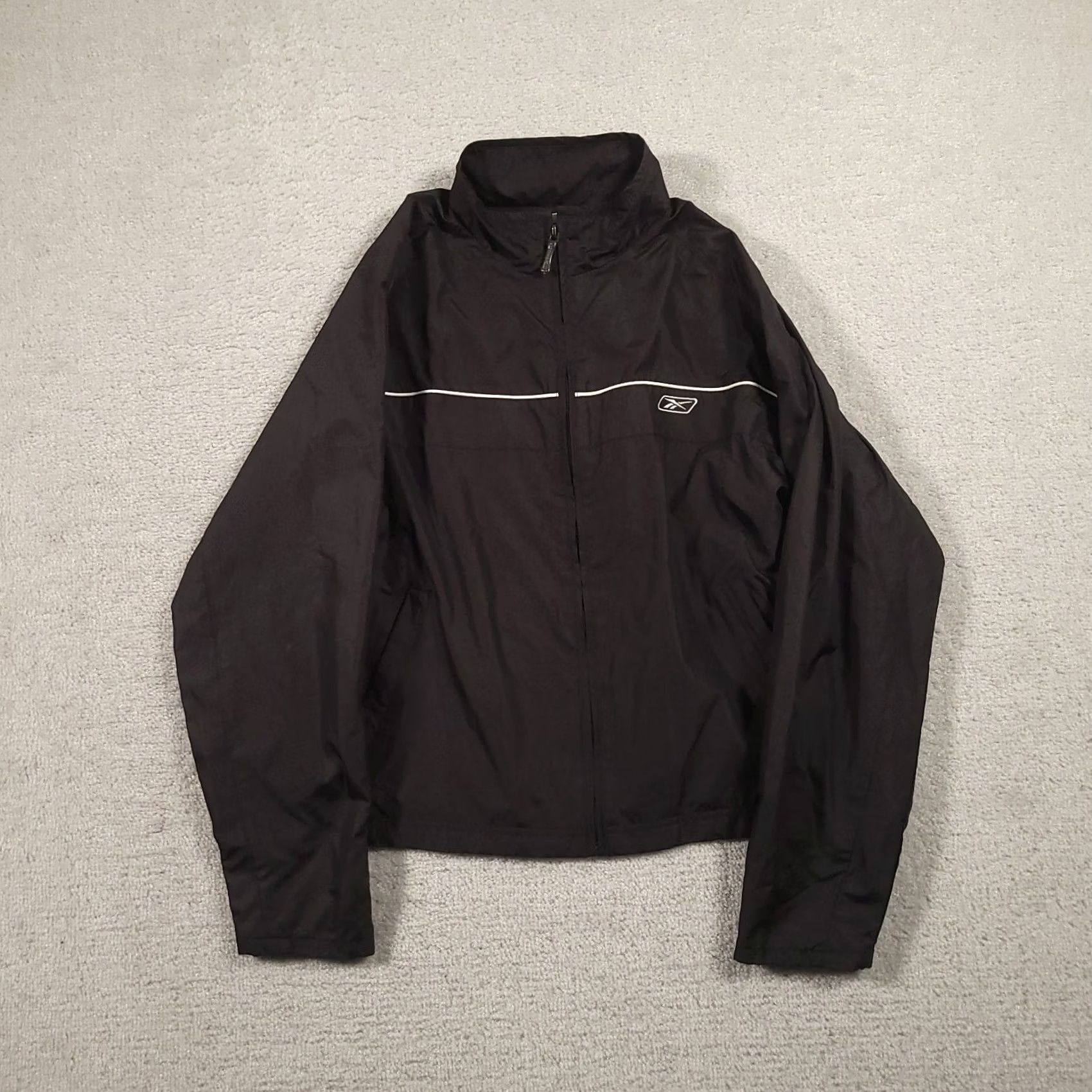 Reebok VINTAGE Reebok Windbreaker Jacket M Embroidered Zip Black Womens Size M / US 6-8 / IT 42-44 - 2 Thumbnail