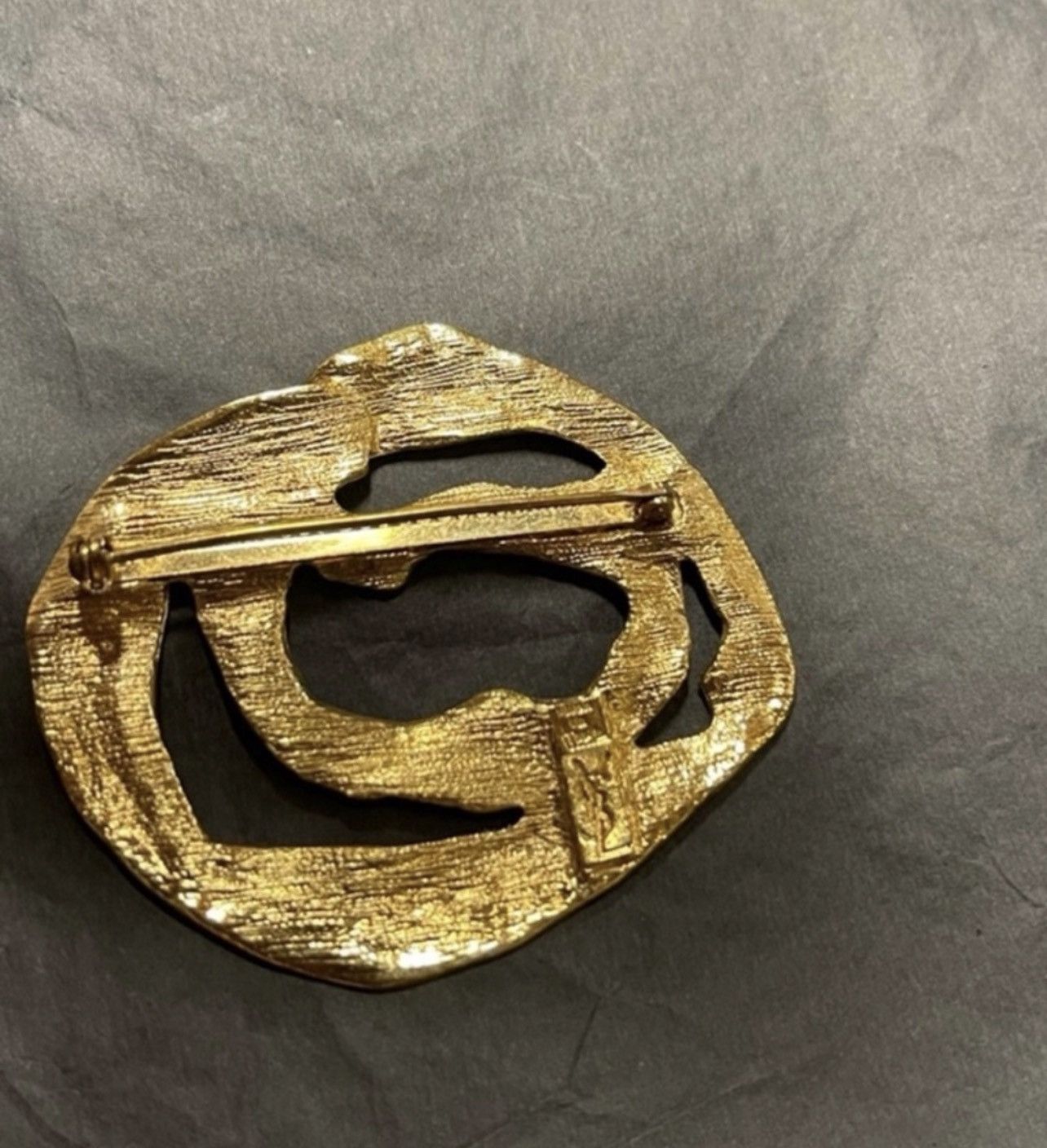 Yves Saint Laurent Vintage Yves St. Laurent YSL Modernist Sculptural Brooch Size ONE SIZE - 8 Thumbnail
