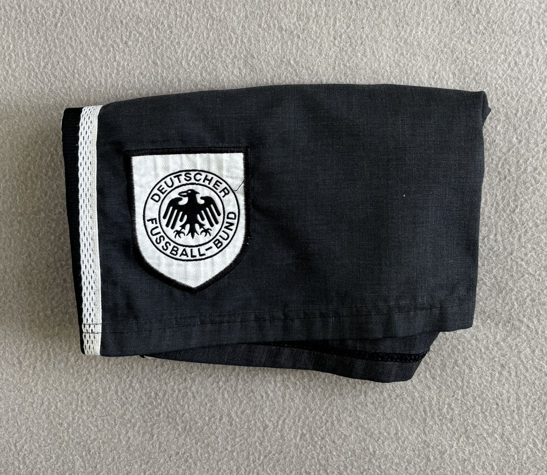 Adidas × Vintage Germany 1996 Adidas vintage Football shorts size L Size US 35 - 18 Thumbnail