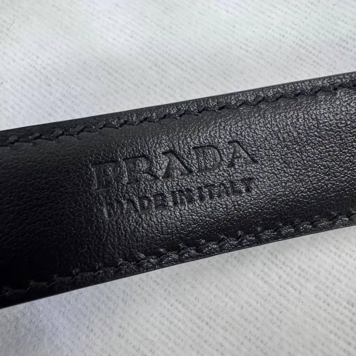 Prada Prada Black Gold Triangle Crossover Belt NWT 85/34 Size ONE SIZE - 5 Thumbnail