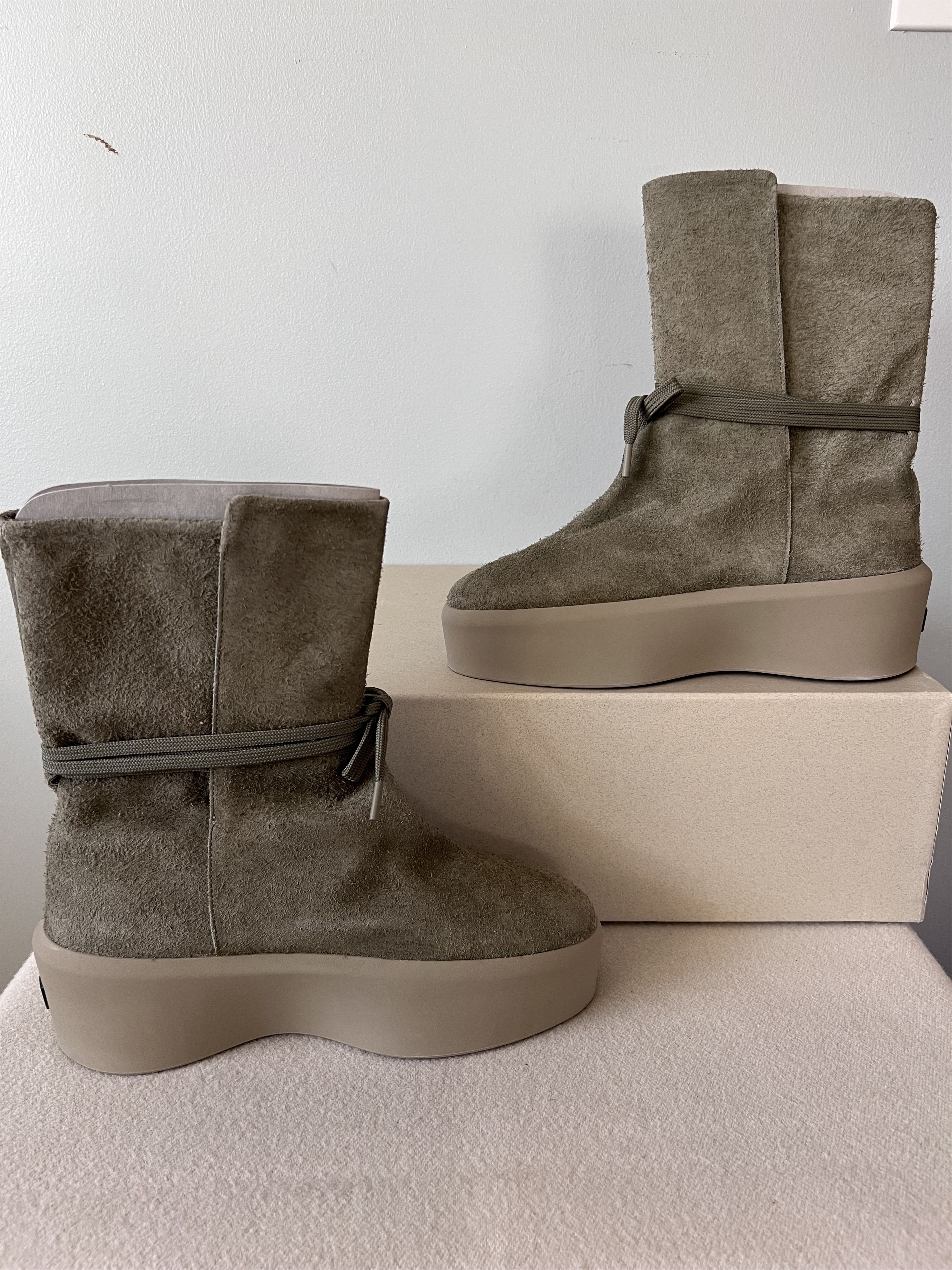 Fear of God Fear of God Native Boots in Wolf Grey Suede Size US 10 / EU 43 - 3 Thumbnail