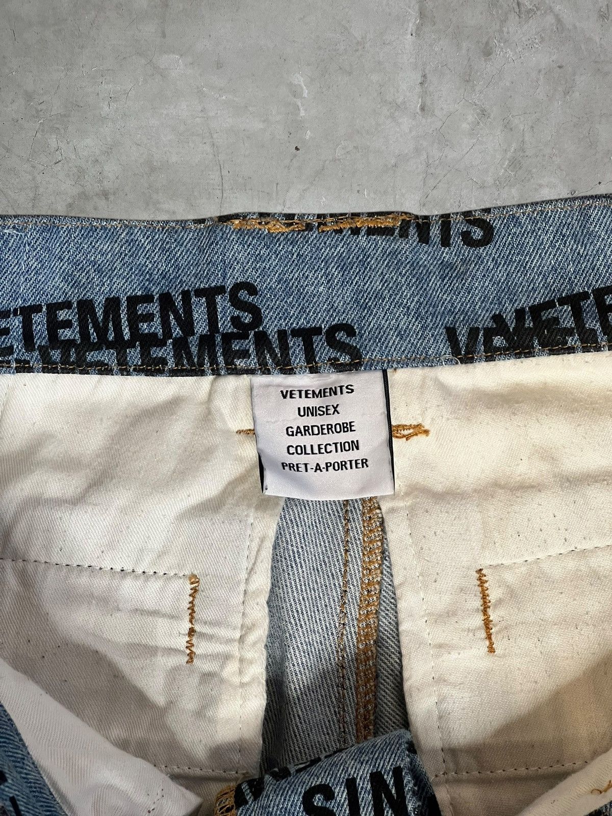 Vetements Vetements Logo Transformer Denim Raver Pants Size US 30 / EU 46 - 10 Thumbnail
