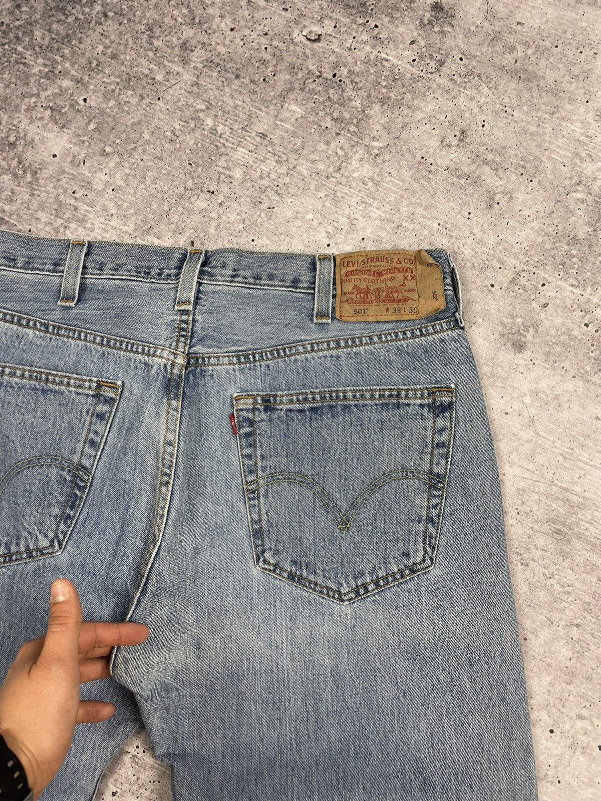 Levi's × Vintage Vintage Levi’s 501 Y2K Style Blue Stonewashed Denim Jeans Size US 36 / EU 52 - 19 Thumbnail
