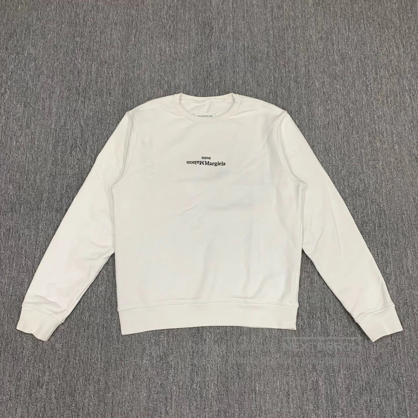 Maison Margiela maison margiela white embroidered logo sweatshirt. Size US M / EU 48-50 / 2 - 1 Thumbnail