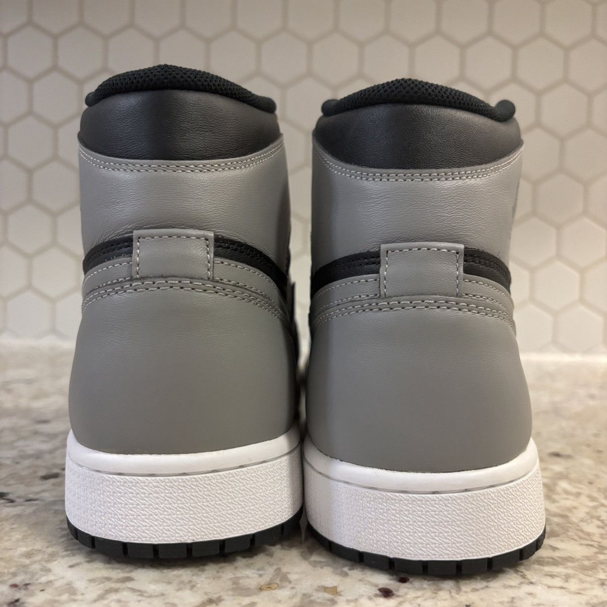 Jordan Brand Size 12- Jordan 1 high OG Shadow (2013) BRAND NEW Size US 12 / EU 45 - 8 Thumbnail
