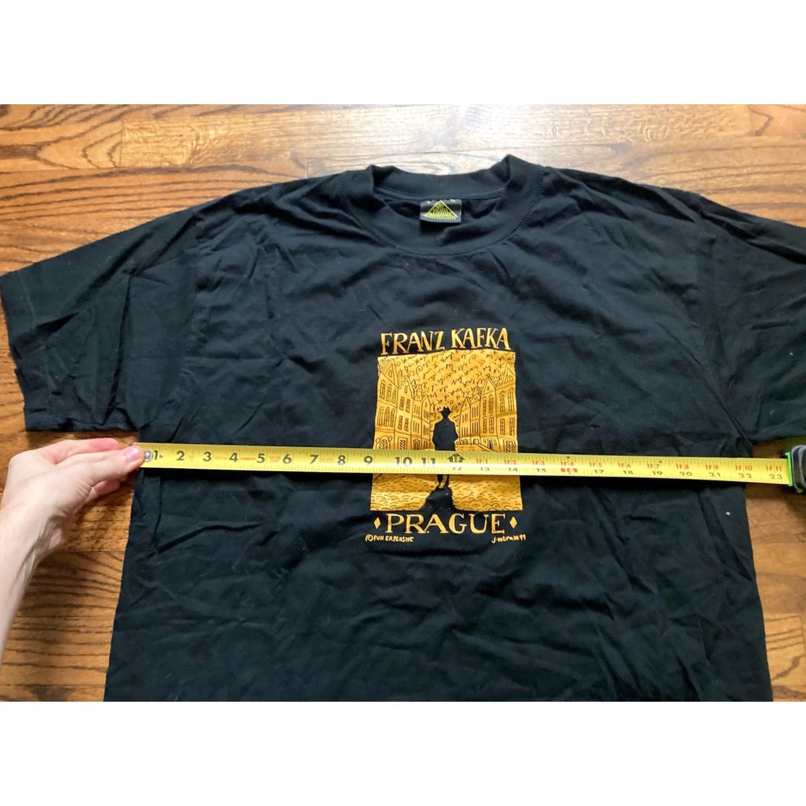 Vintage VINTAGE Franz Kafka Prague Jiri Votruba Shirt XL Black Art 1991 Fun Explosive T-Shirt Men Short Sleeve Size US XL / EU 56 / 4 - 4 Thumbnail