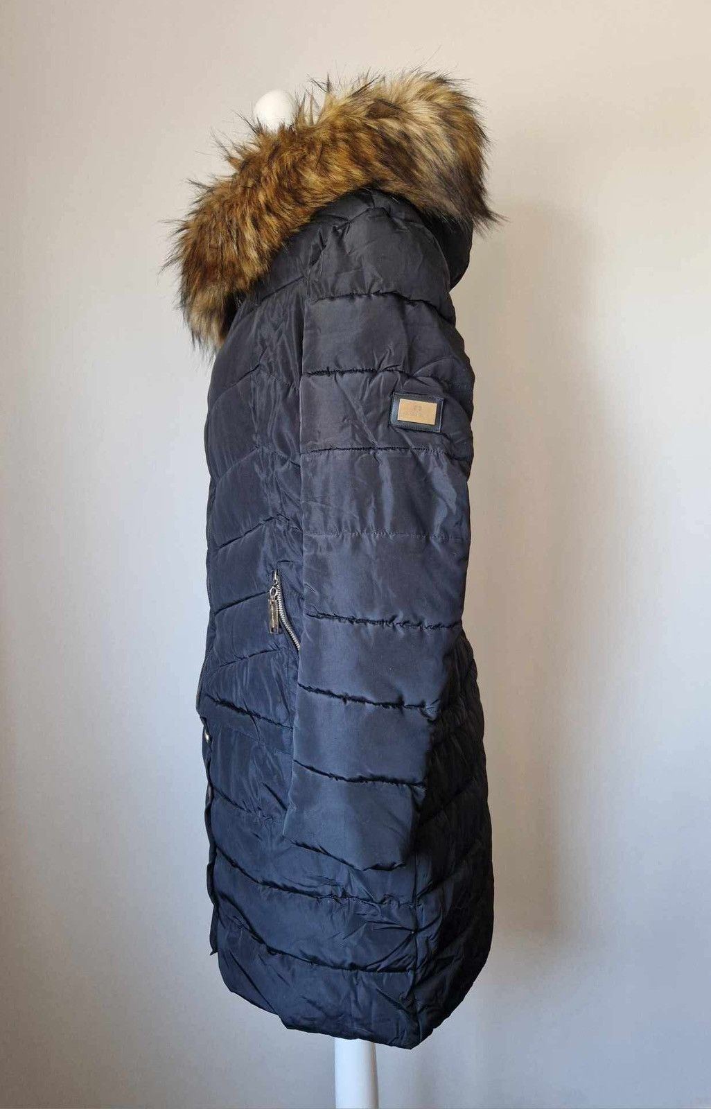 Elisabetta Franchi Elisabetta Franchi Puffer Jacket size M Size M / US 6-8 / IT 42-44 - 13 Thumbnail