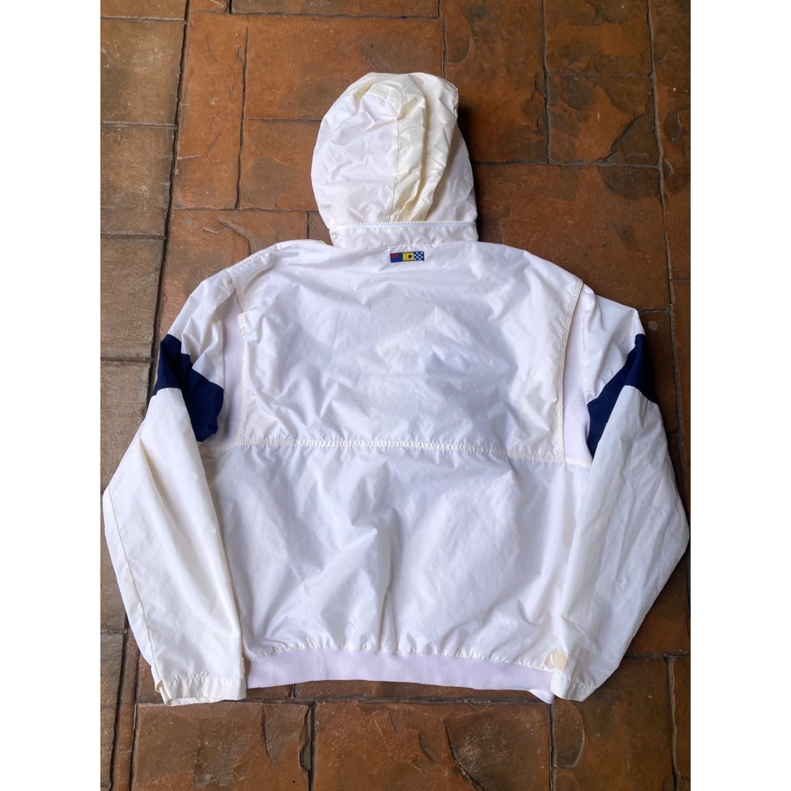 Nike VINTAGE Nike Sailing Windbreaker NYLON Hooded Jacket XL Mens White 80s 90s Size US XL / EU 56 / 4 - 3 Thumbnail