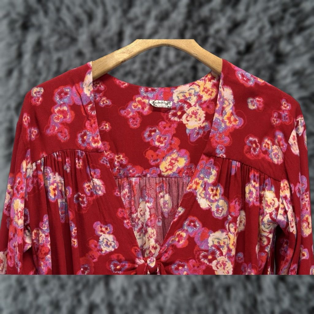 Free People Free People Bodysuit Bell Sleeve Red Floral L Womens Size L / US 10 / IT 46 - 1 Thumbnail