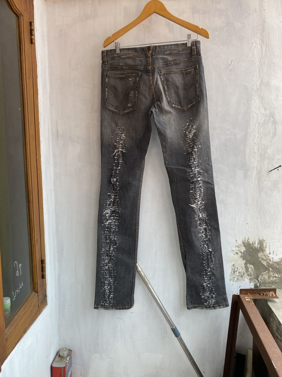 Dolce & Gabbana ripped stitch denim Size US 30 / EU 46 - 2 Thumbnail