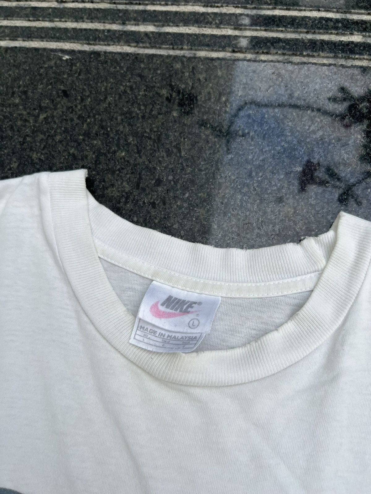 Nike × Vintage 90s Nike Big Central Swoosh Vintage Y2K Oversized T-Shirt Size US L / EU 52-54 / 3 - 6 Thumbnail