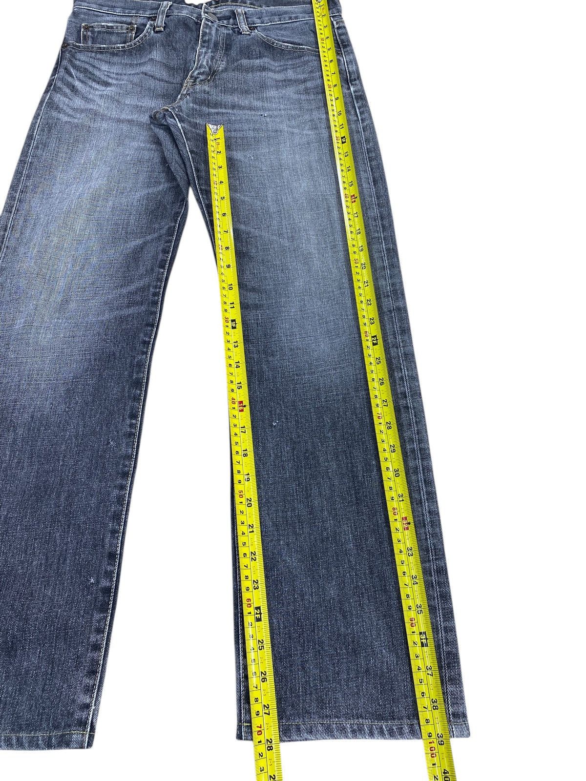 Uniqlo Uniqlo Light Wash Whiskered Slim Fit Straight Jeans Size US 32 / EU 48 - 8 Thumbnail