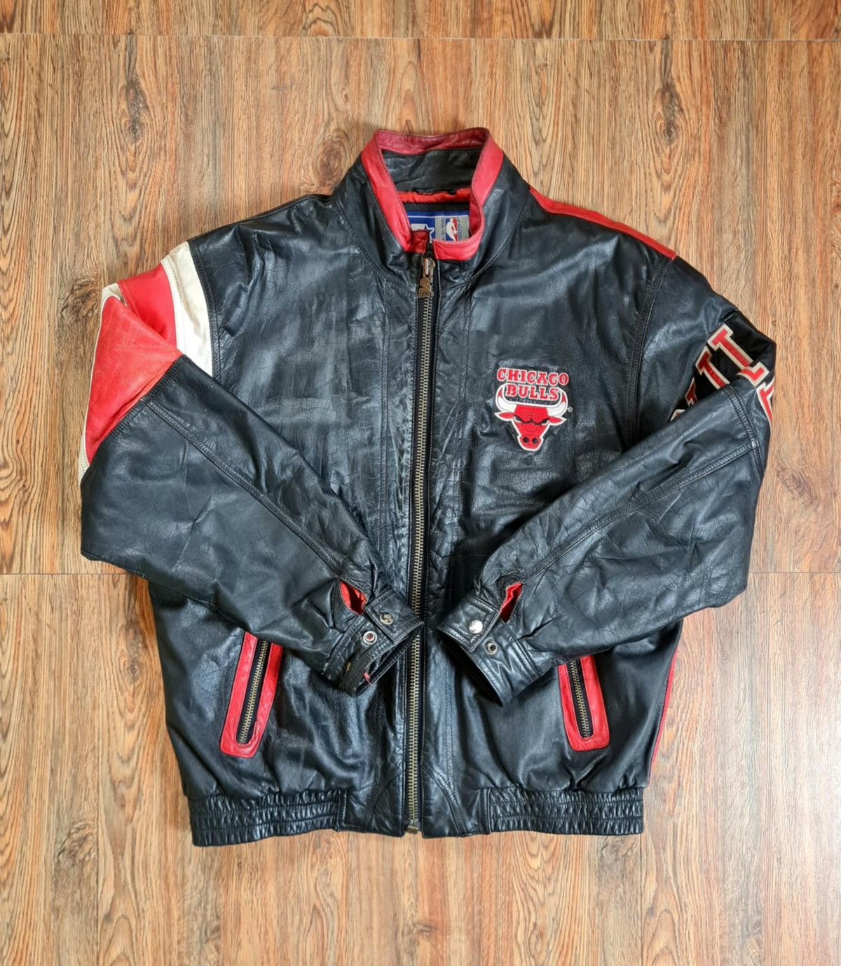 Starter Vintage Pro Player Chicago Bulls leather bomber jacket Size US XL / EU 56 / 4 - 2 Thumbnail