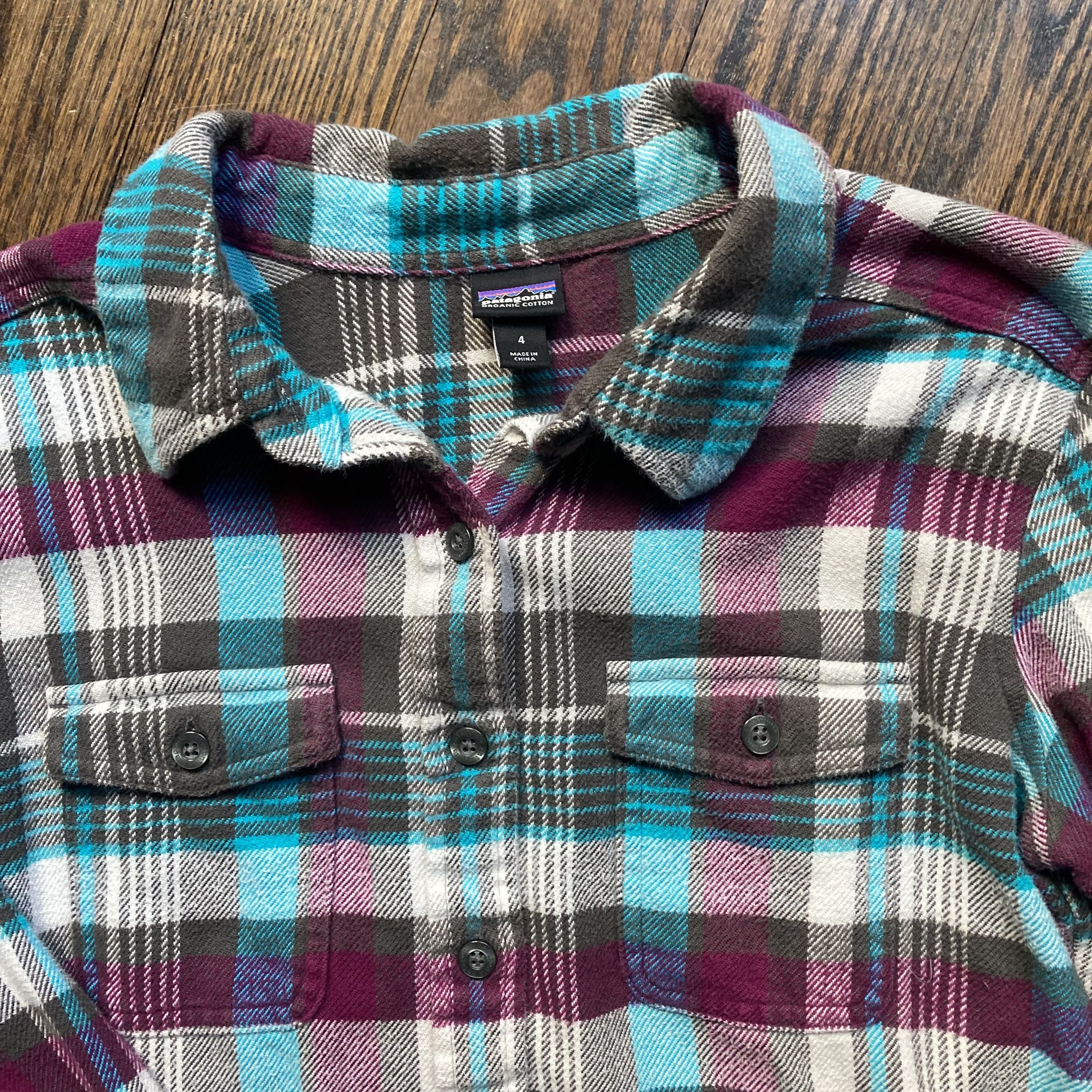 Patagonia Women's Patagonia Plaid Button Up Shirt Size S Blue Purple Size S / US 4 / IT 40 - 2 Thumbnail