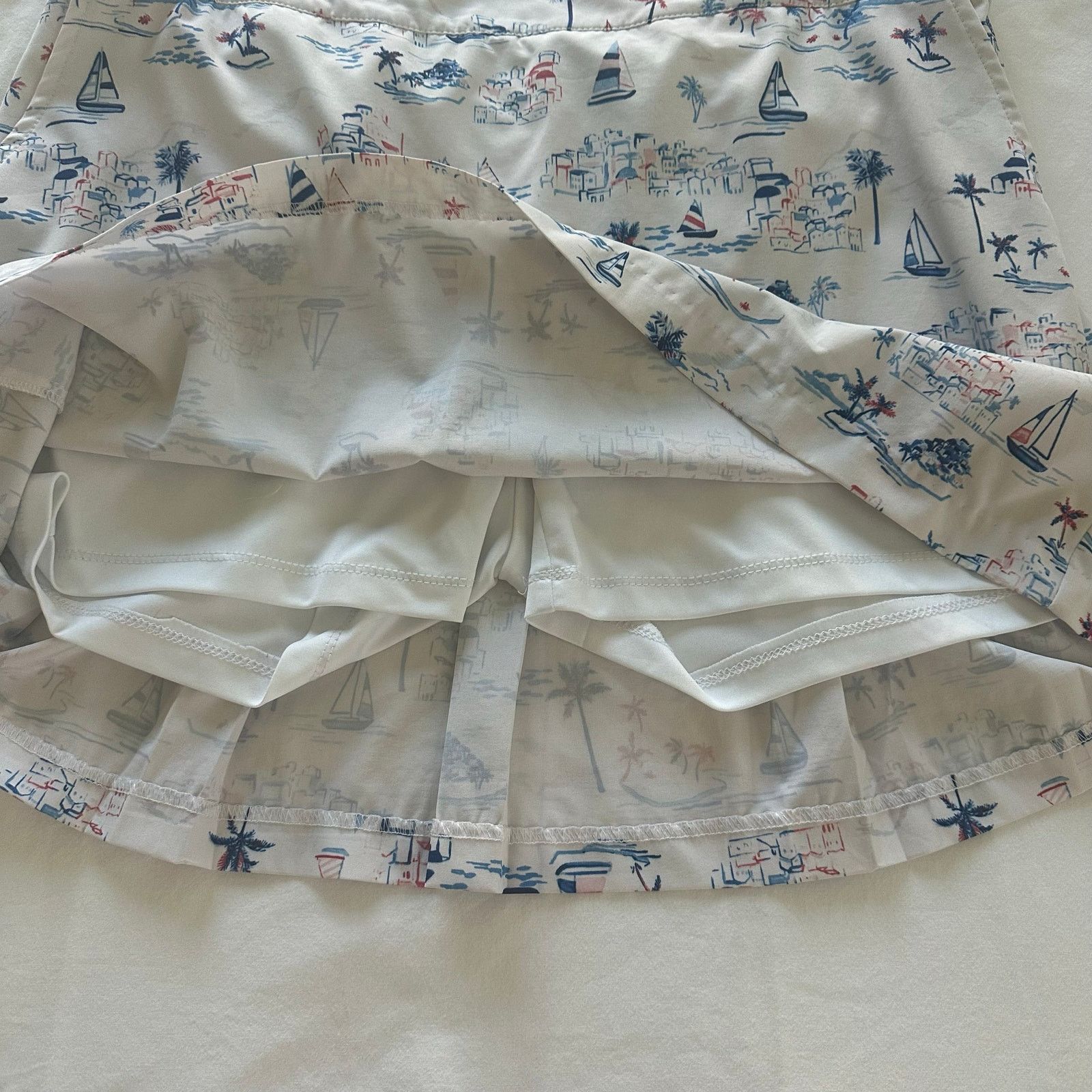 Izod Izod Women's Golf Skort White Blue Pink Sailboat Size 10 Size 32" / US 10 / IT 46 - 6 Thumbnail
