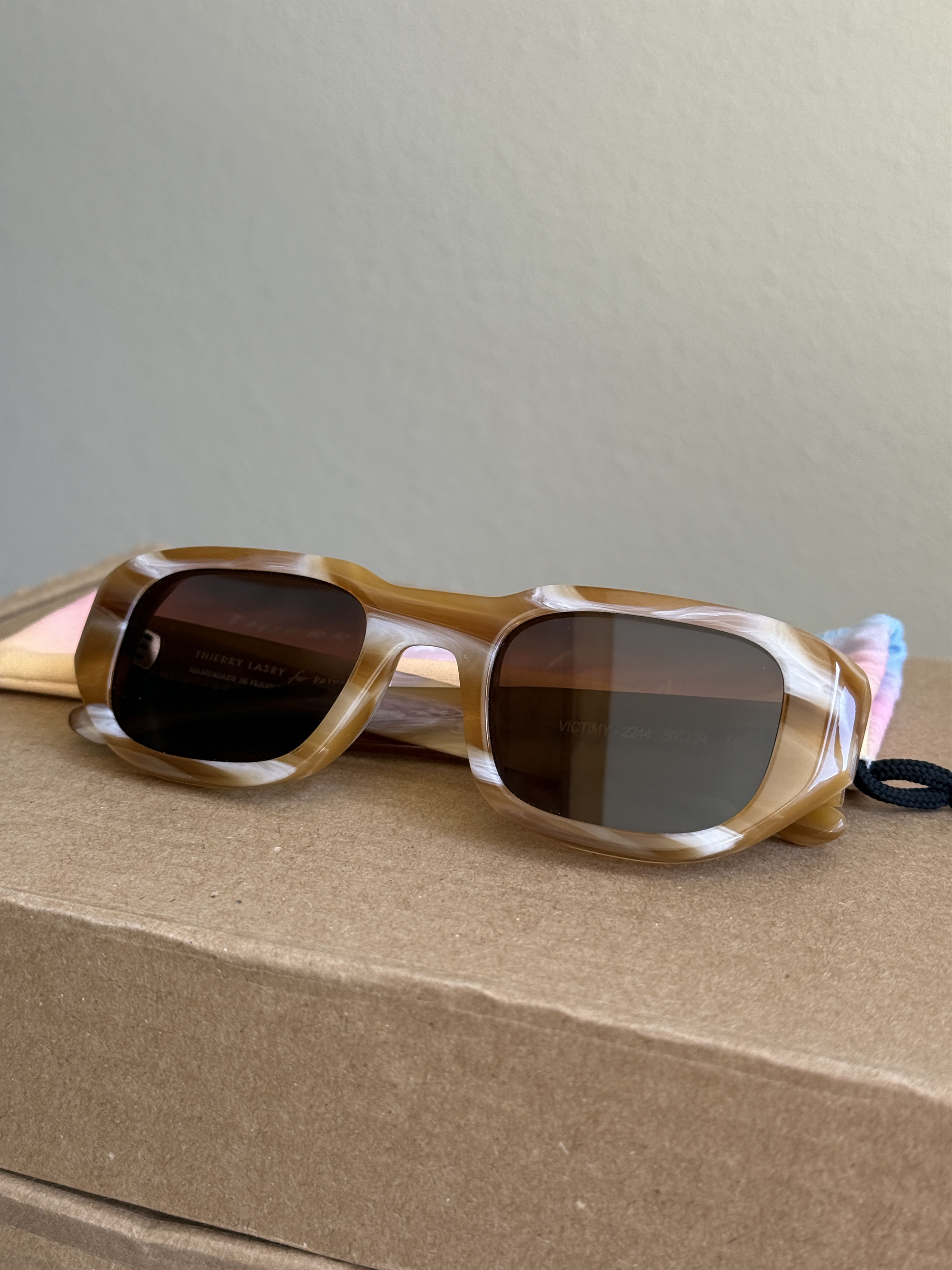Thierry Lasry Thierry Lasry Victimy Sunglasses Hand Made in France Size ONE SIZE - 2 Thumbnail