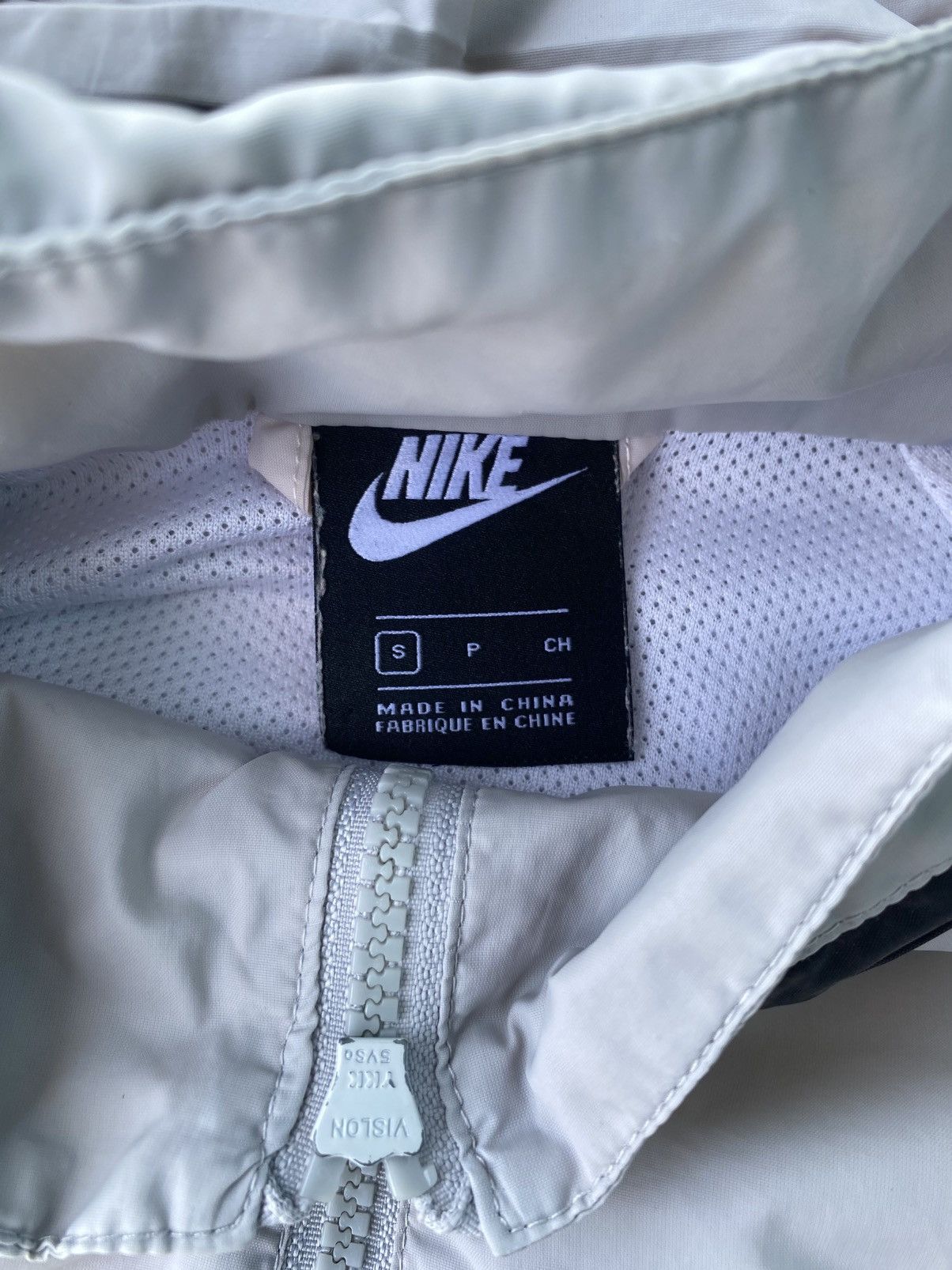 Nike Nike Windbreaker Jacket White Grey Navy Zip Up Size US S / EU 44-46 / 1 - 3 Thumbnail