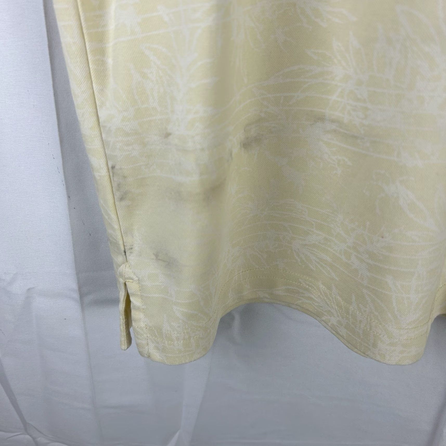 TravisMathew Travis Mathew Polo Shirt Mens M Meringue Yellow Porpoise Pima Blend Golf Flaw Fair Stains Front Back Bottom Size US M / EU 48-50 / 2 - 5 Thumbnail