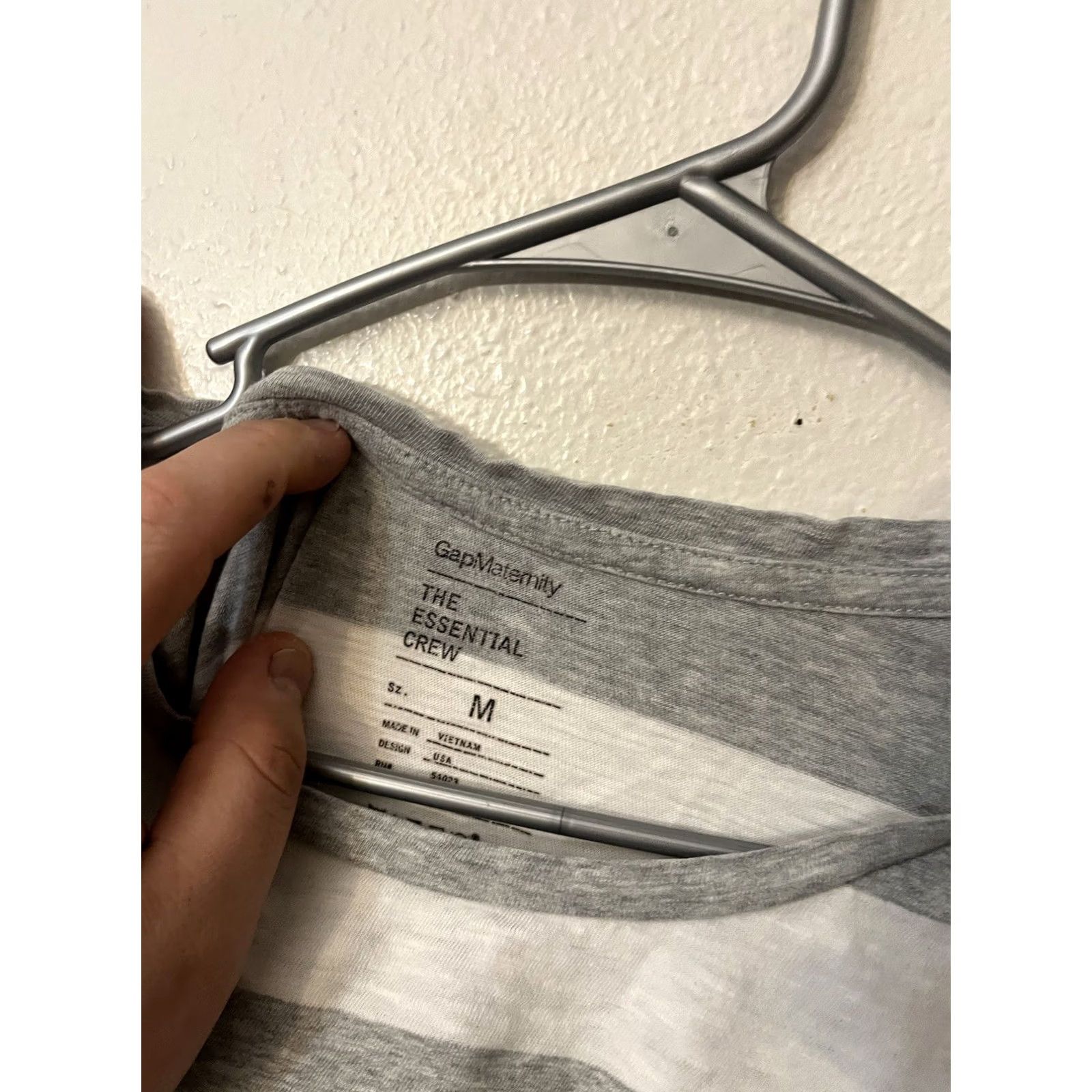 Gap Gap Maternity The Essential Crew Neck T-Shirt M Gray Striped Long Sleeve Cotton Women Size M / US 6-8 / IT 42-44 - 3 Thumbnail