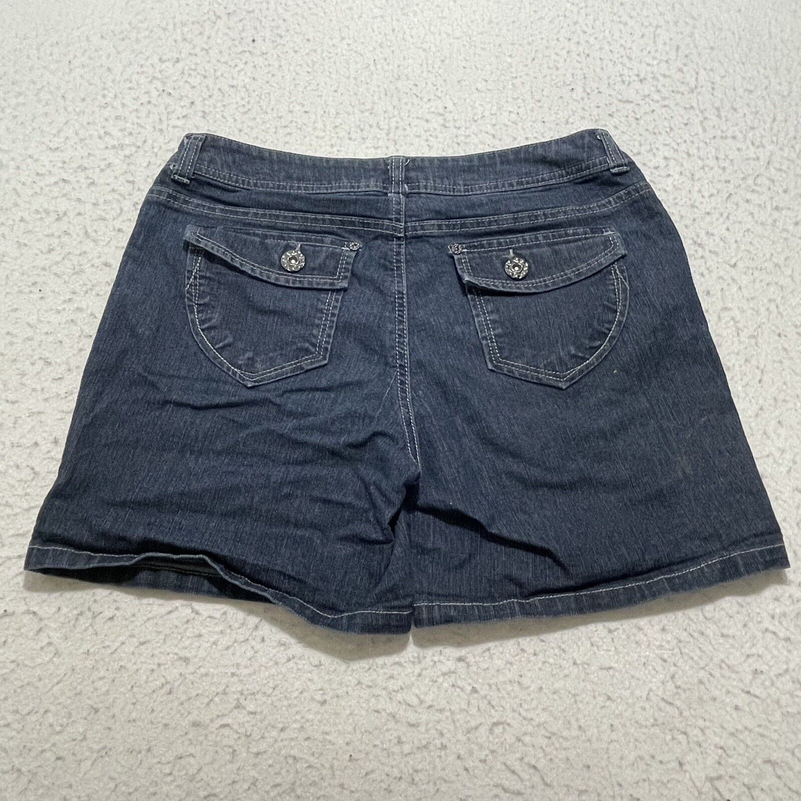 Other Baccini Women's Size 8 Denim Shorts 6" Inseam Mid Rise Size 30" / US 8 / IT 44 - 12 Thumbnail