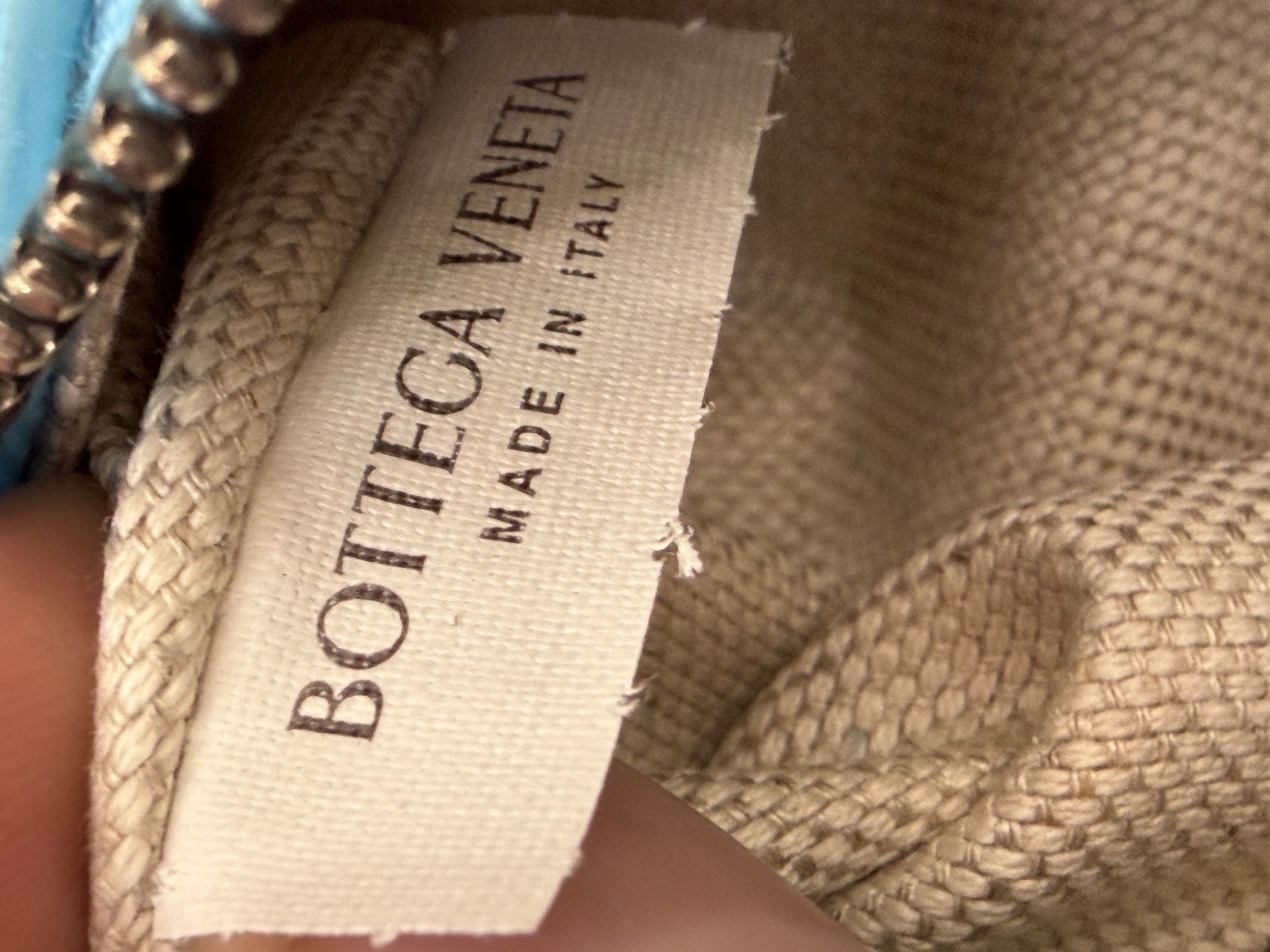 Bottega Veneta Bottega Veneta Mini Barrel Leather Crossbody Bag Baby Blue Size ONE SIZE - 9 Thumbnail
