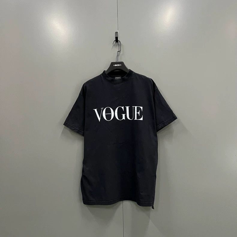 Balenciaga Balenciaga Printed short sleeve with back pattern Size US M / EU 48-50 / 2 - 1 Thumbnail