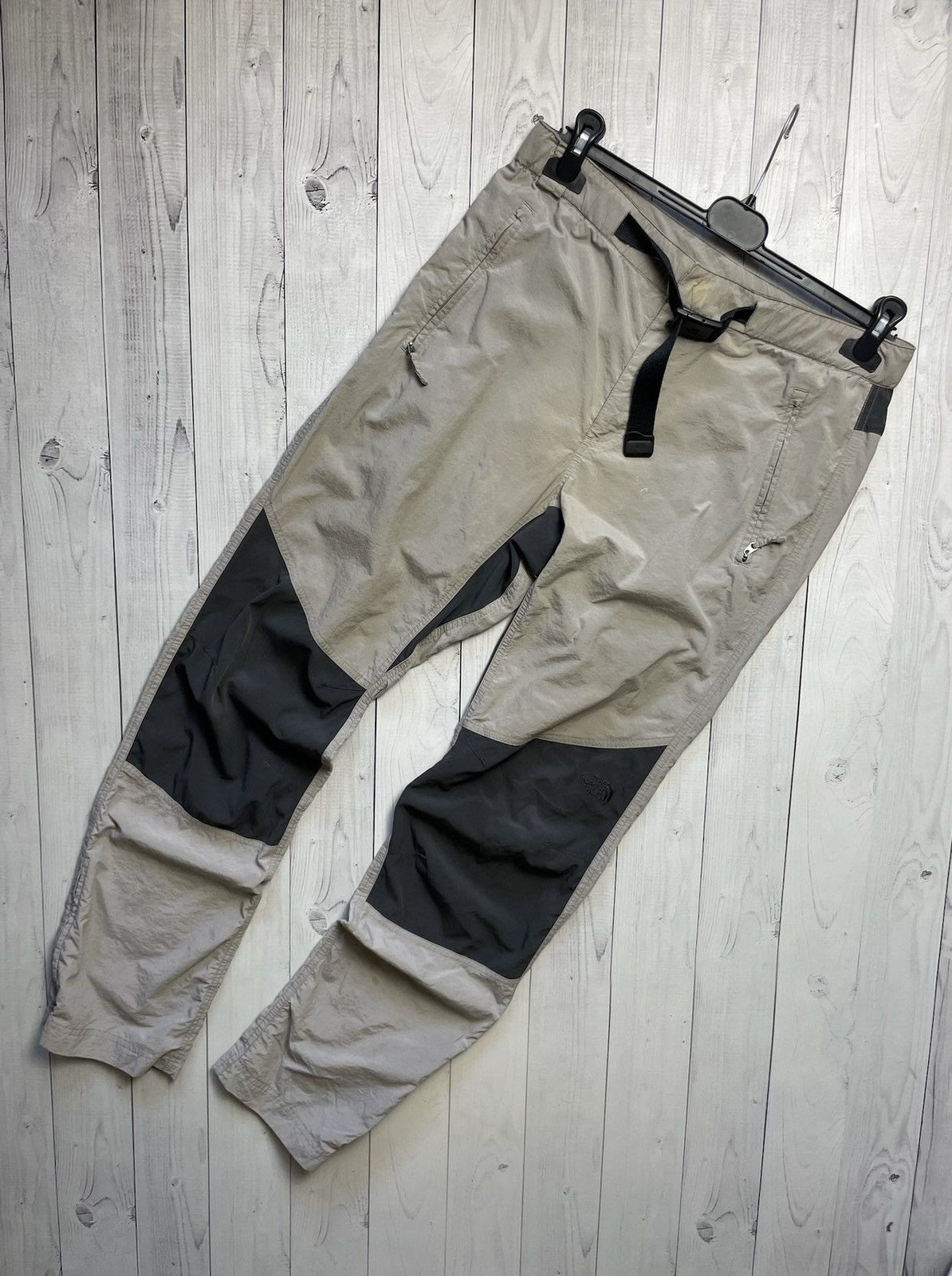 Vintage Vintage The North Face pants logo size M Size US 32 / EU 48 - 1 Thumbnail