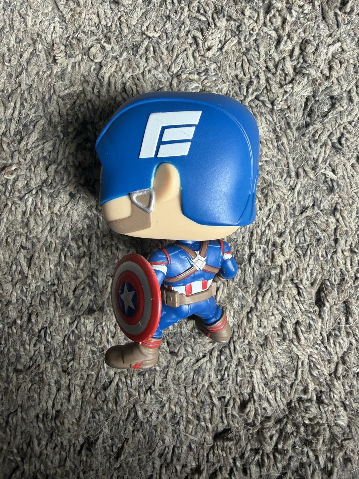 Marvel Comics Funko Pop! Captain America Bobblehead Size ONE SIZE - 3 Thumbnail