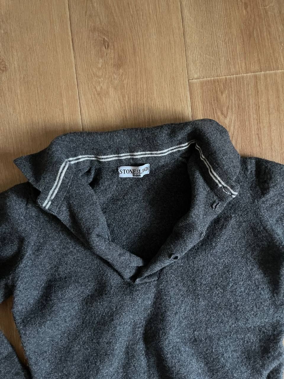 Stone Island × Vintage Shrunken Wool Sweater Stone Island Sz XS Size US XS / EU 42 / 0 - 13 Thumbnail