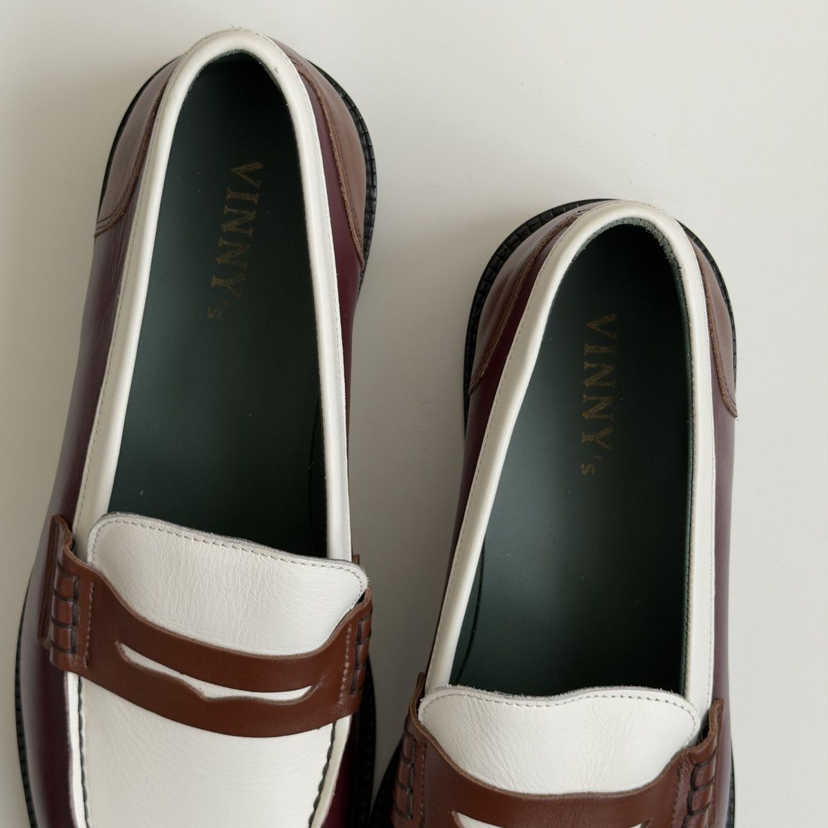 VINNY's VINNY'S Burgundy and white leather loafers Size US 12 / EU 45 - 3 Thumbnail