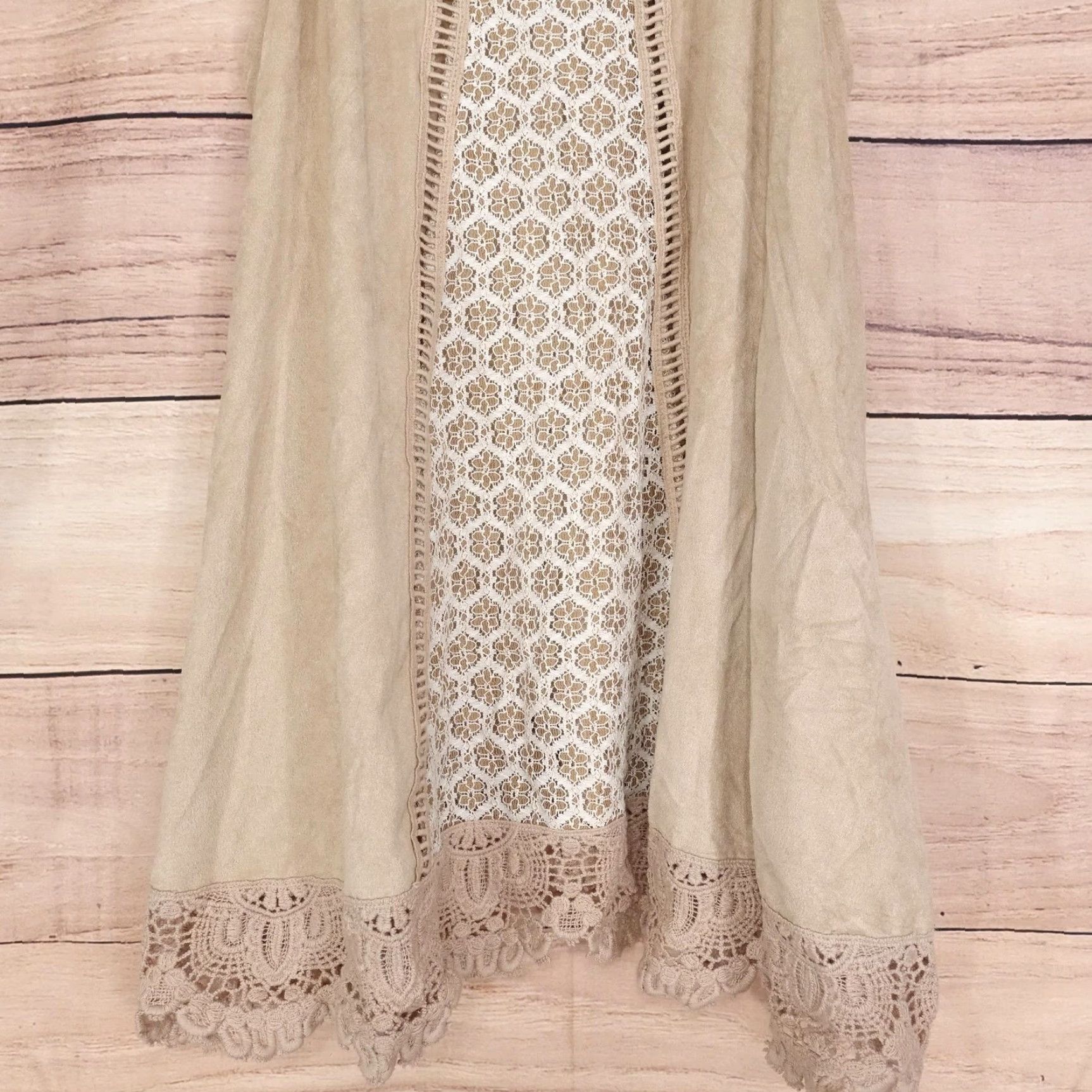 Vintage Maurices Tank Womens 1 Tan Lace Inset Crochet Hem Sleeveless Boho Size XS / US 0-2 / IT 36-38 - 3 Thumbnail