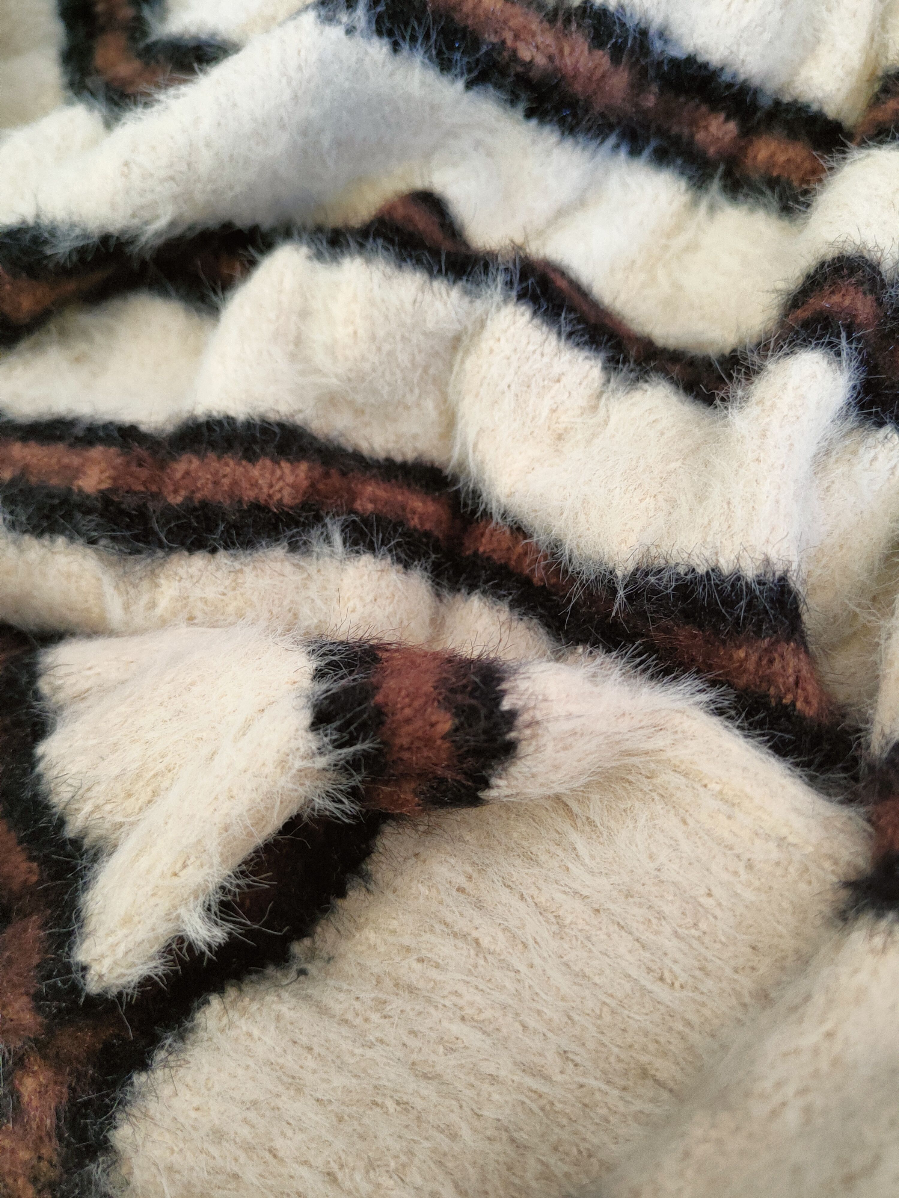 Japanese Brand DL Flove Beige Fur Mohair Knitwear #46-994 Size M / US 6-8 / IT 42-44 - 12 Thumbnail