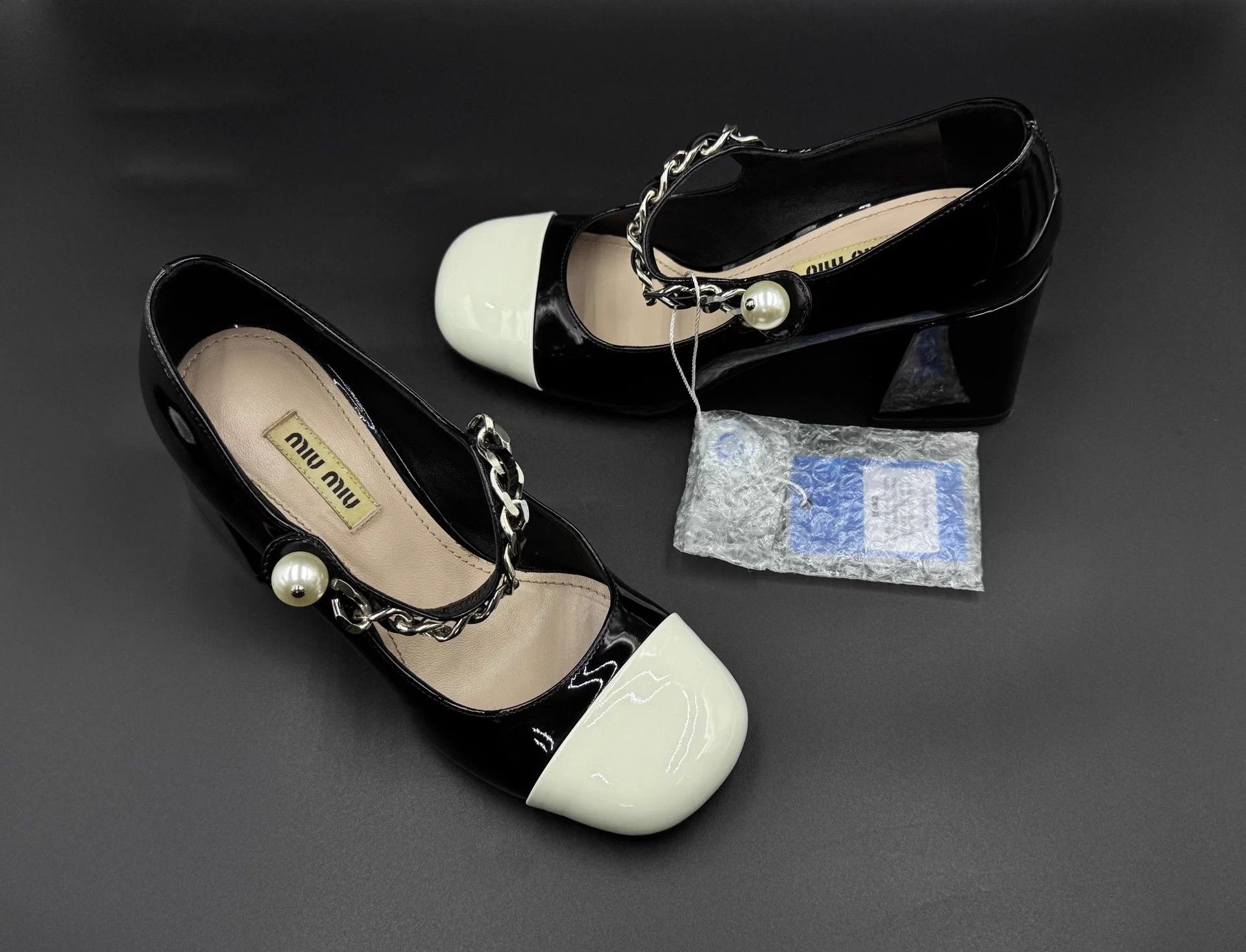 Miu Miu MIU MIU black round toe buckle 6.5cm block heel Size US 4.5 / IT 34.5 - 4 Thumbnail