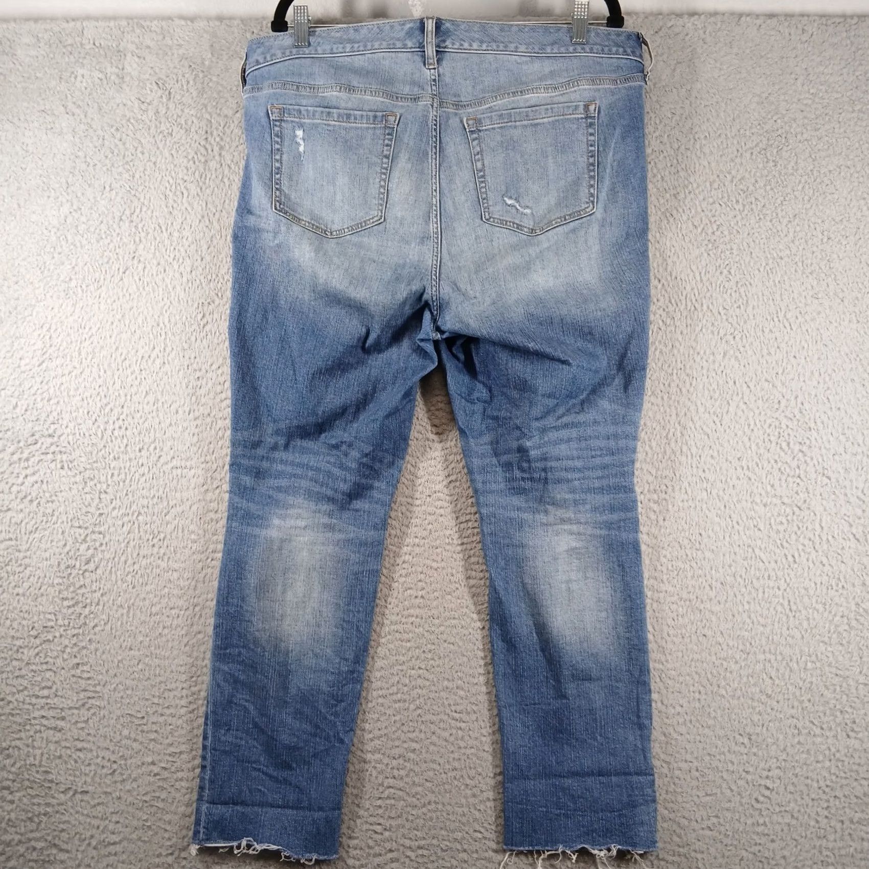 Torrid Torrid Vintage Stretch Crop Boyfriend Jeans Distressed Medium Wash Size 14 Size 36" / US 14 / IT 50 - 3 Thumbnail